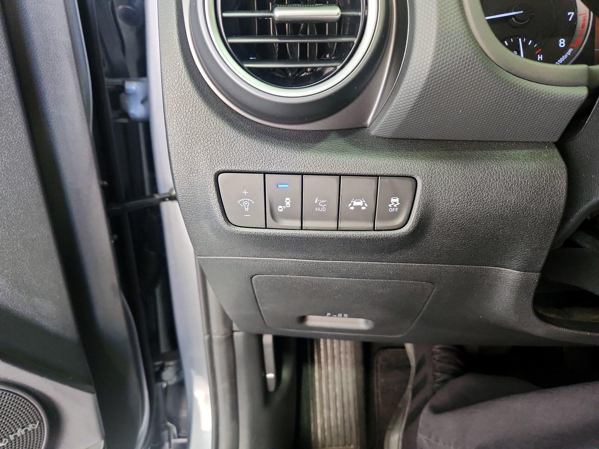 Thumbnail: 2020 Hyundai Kona - 13