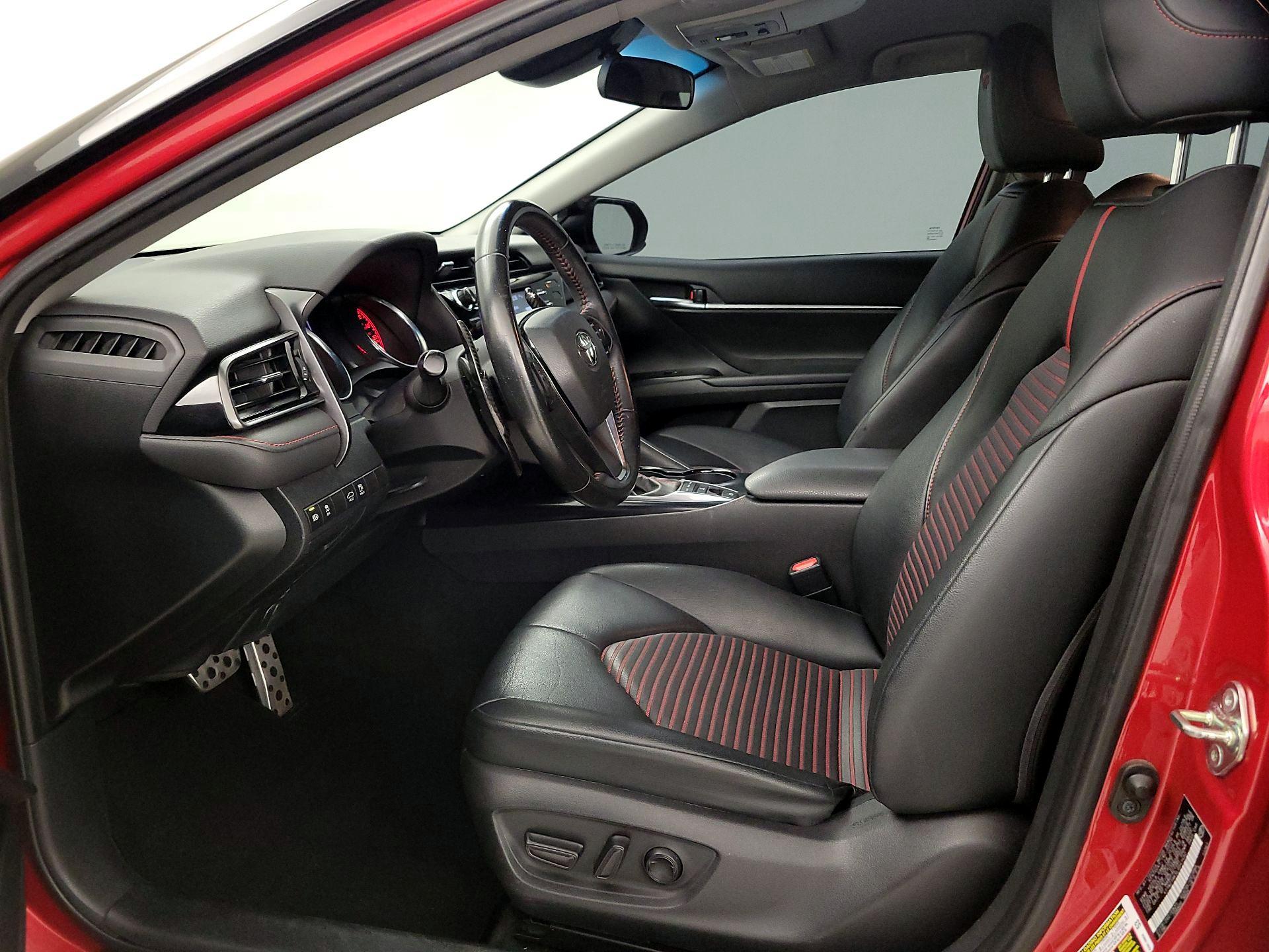 Thumbnail: 2020 Toyota Camry - 11