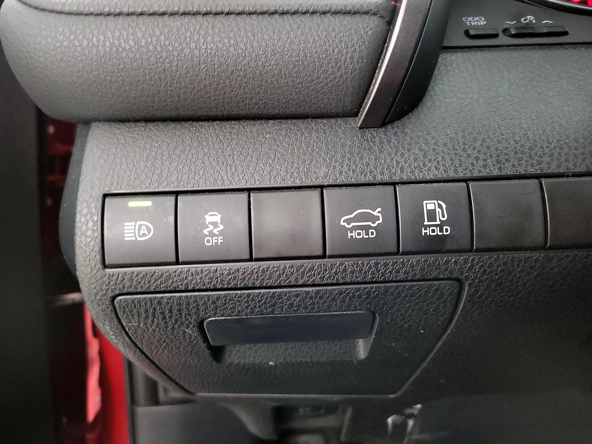 Thumbnail: 2020 Toyota Camry - 13