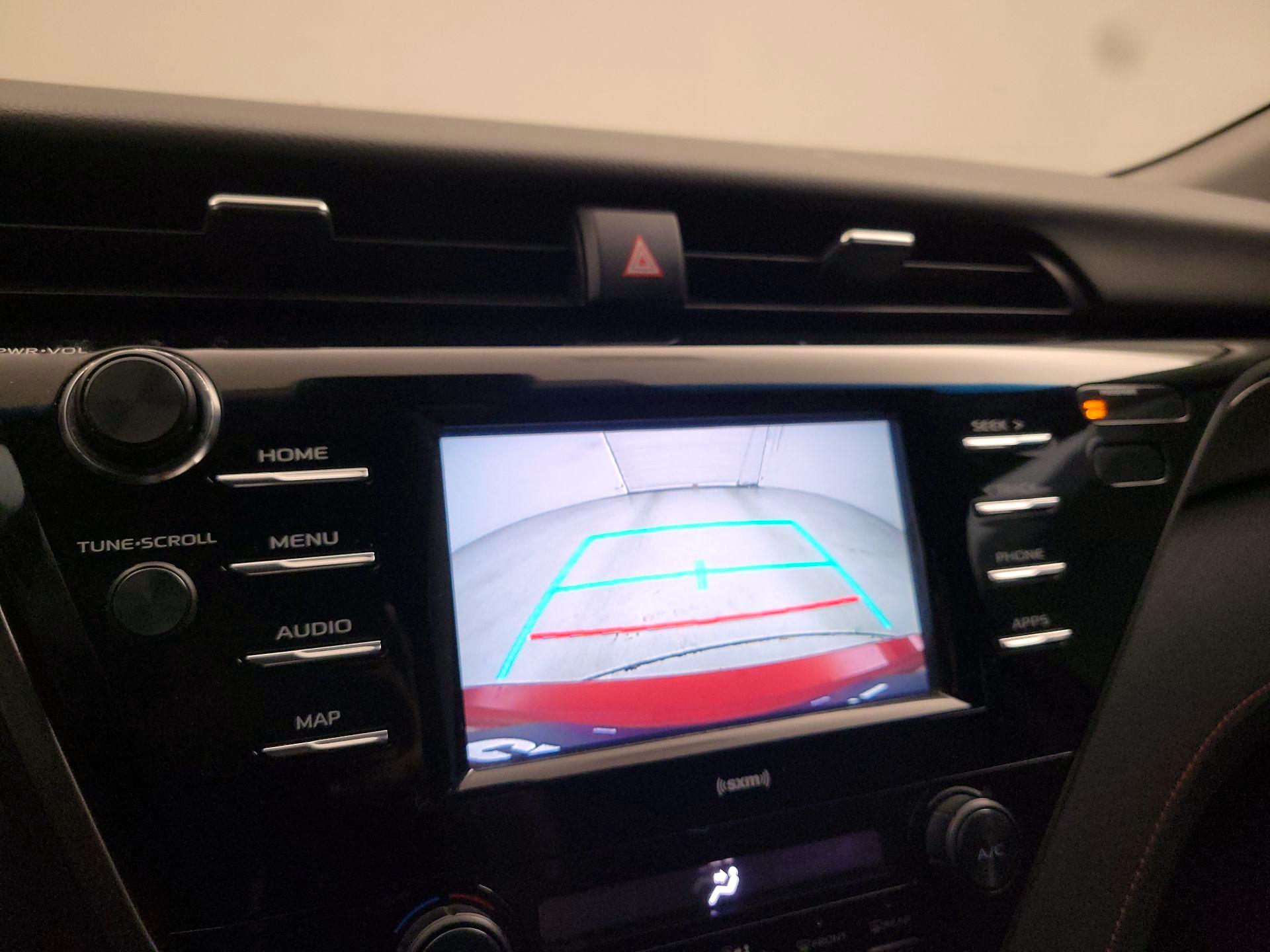 Thumbnail: 2020 Toyota Camry - 14