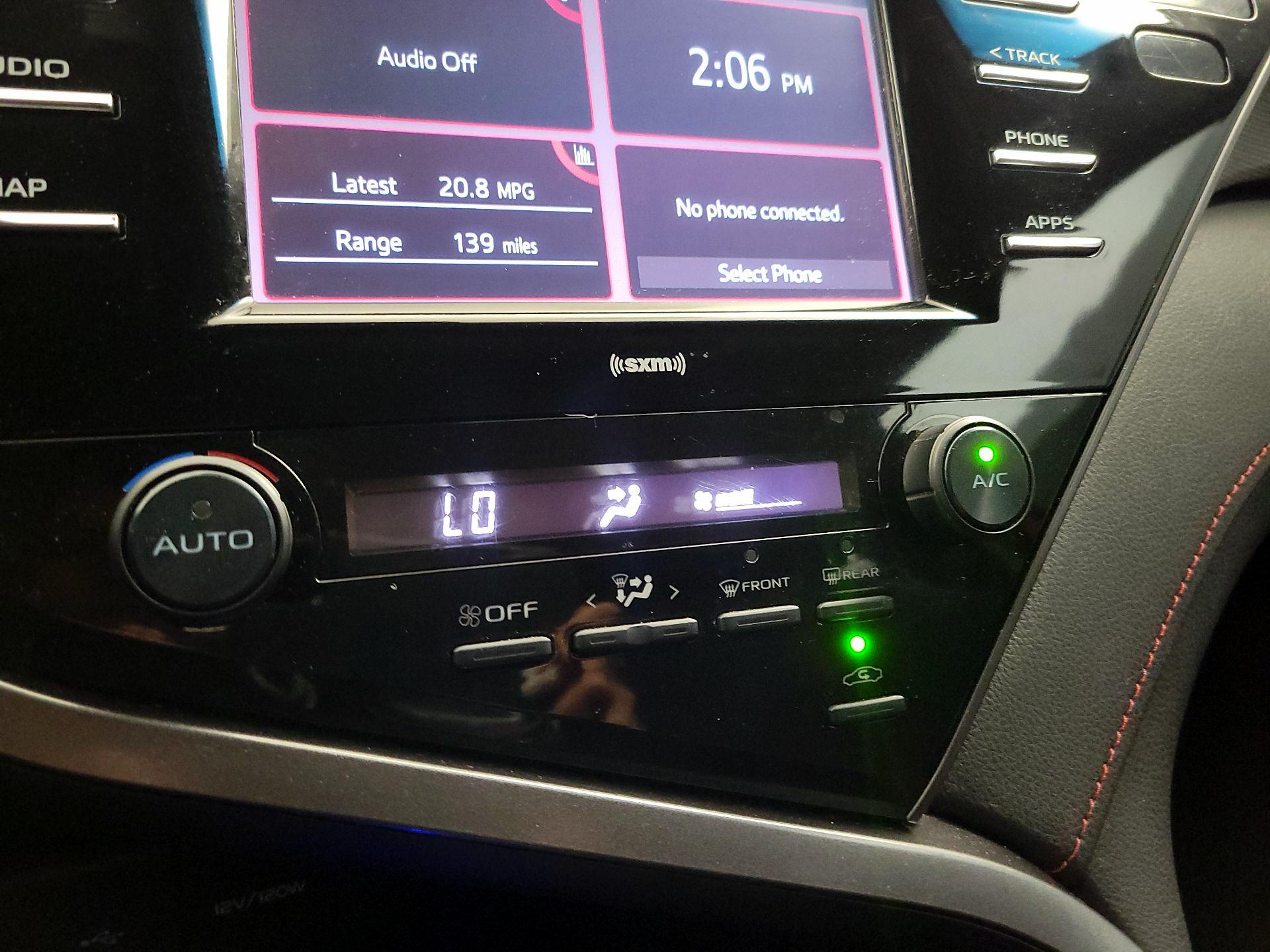 Thumbnail: 2020 Toyota Camry - 16