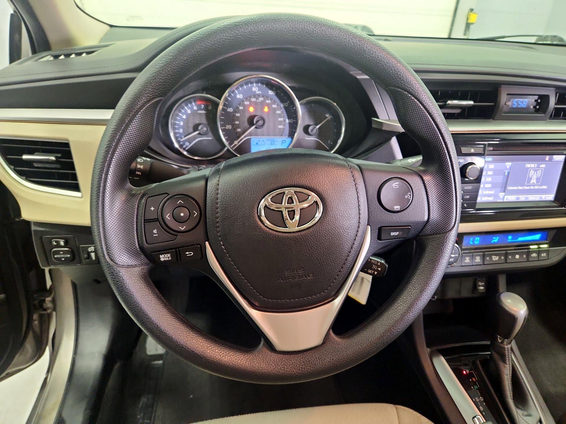 Thumbnail: 2016 Toyota Corolla - 10
