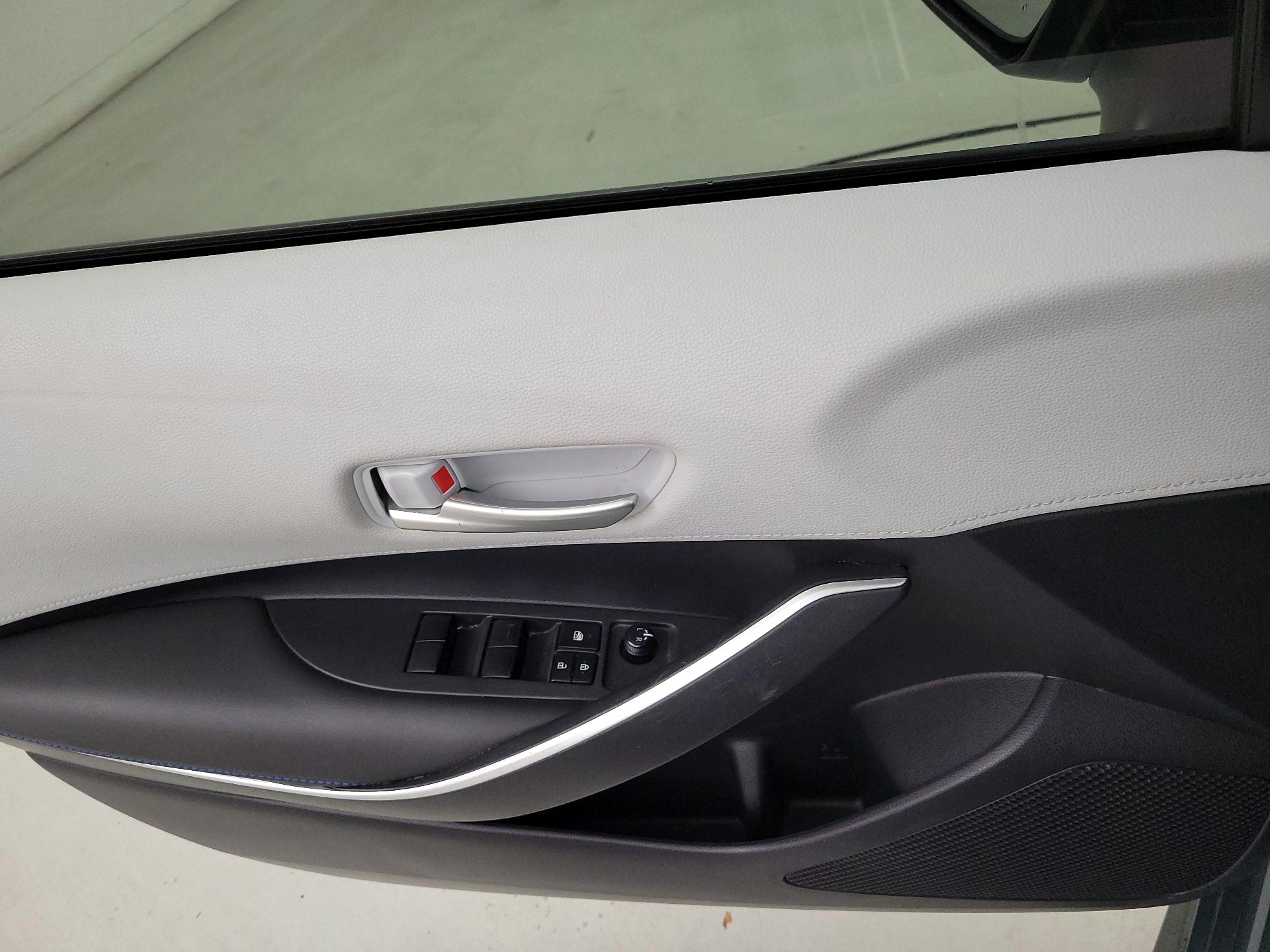 Thumbnail: 2020 Toyota Corolla - 12