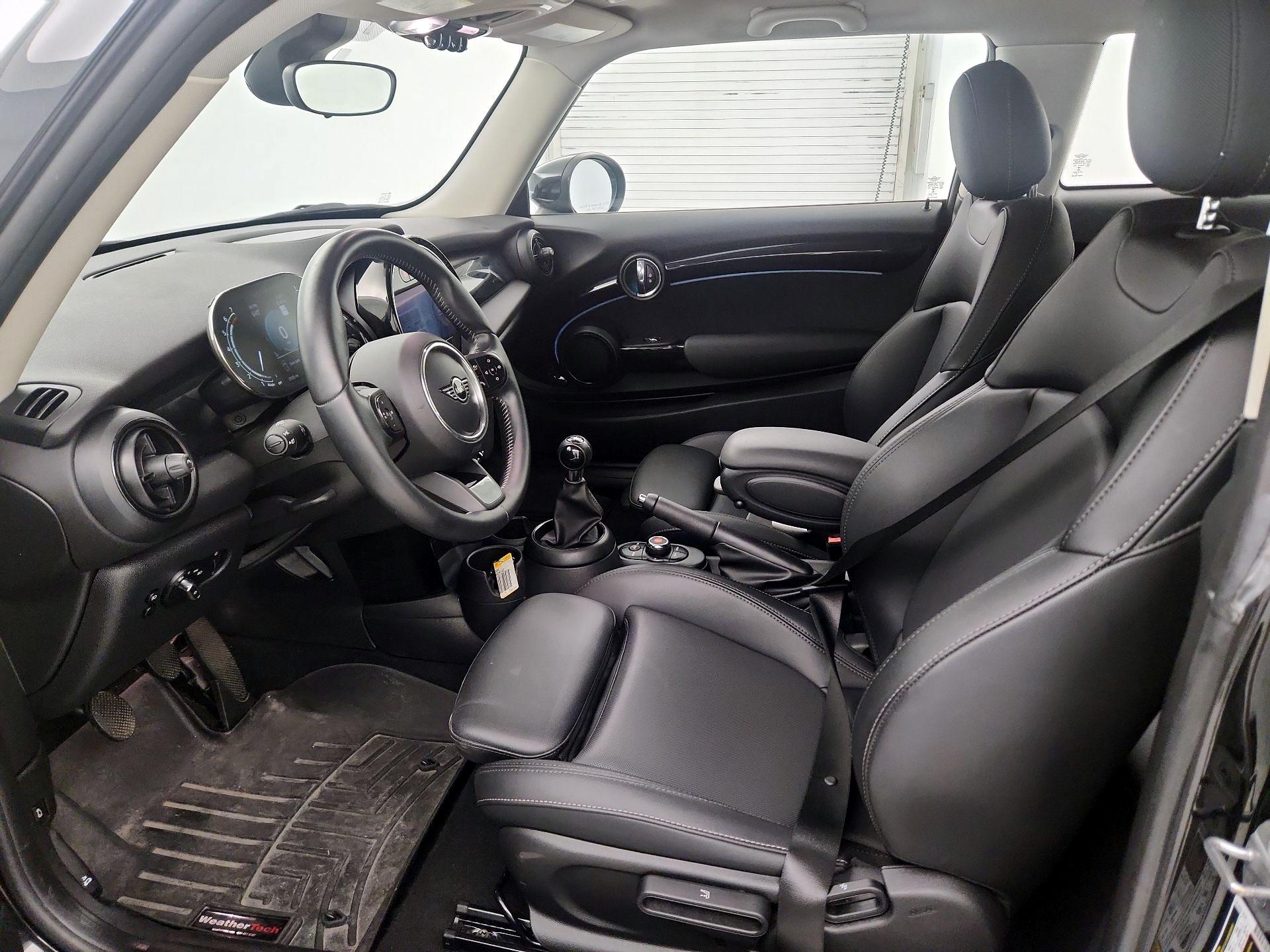 Thumbnail: 2022 MINI Cooper Hardtop - 9