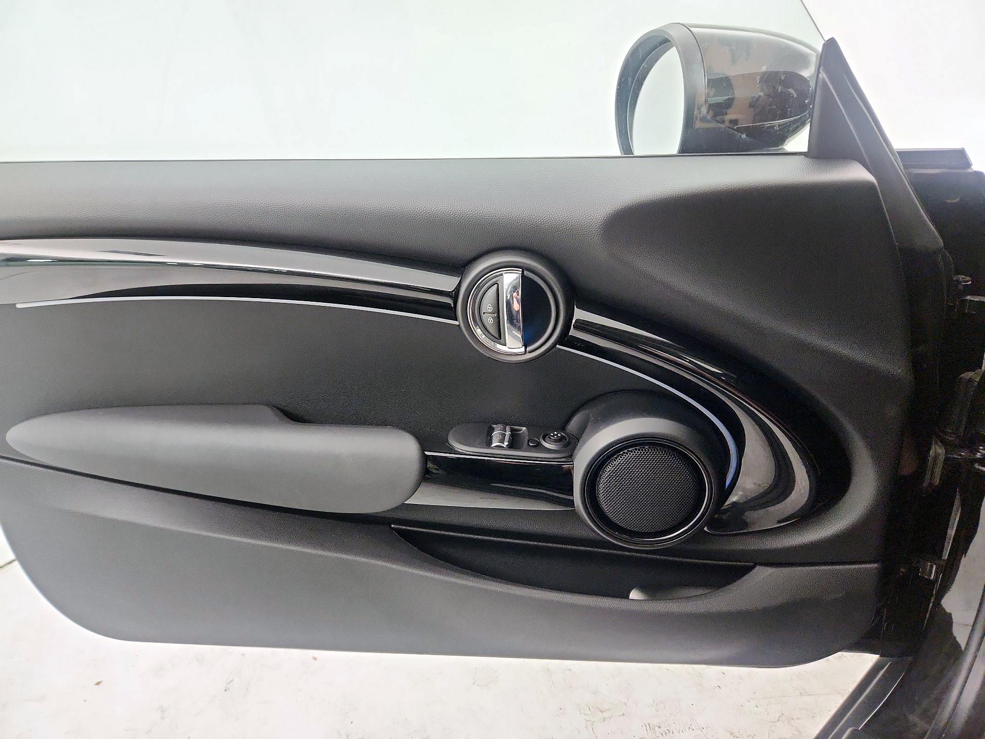 Thumbnail: 2022 MINI Cooper Hardtop - 10