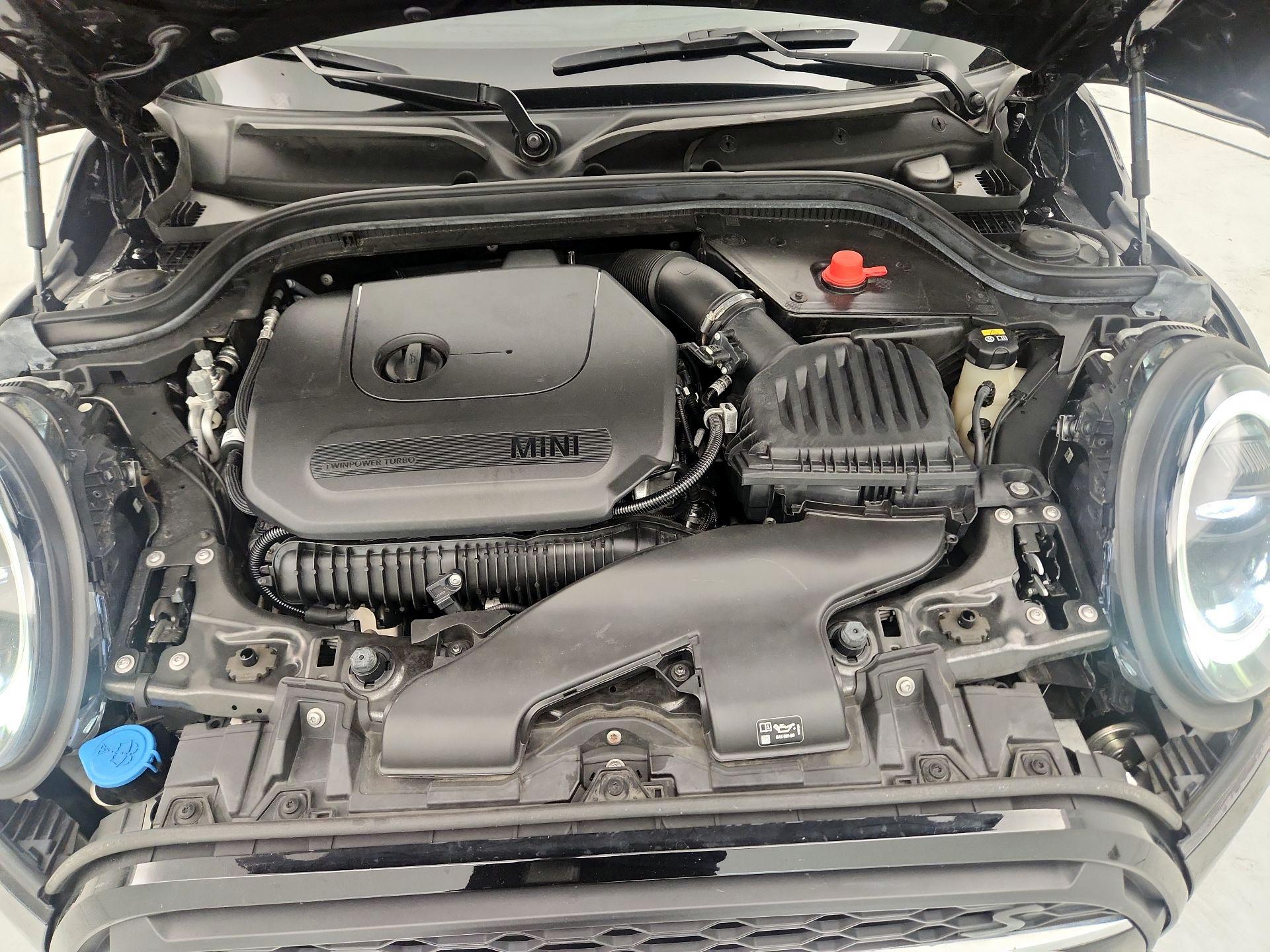 Thumbnail: 2022 MINI Cooper Hardtop - 18