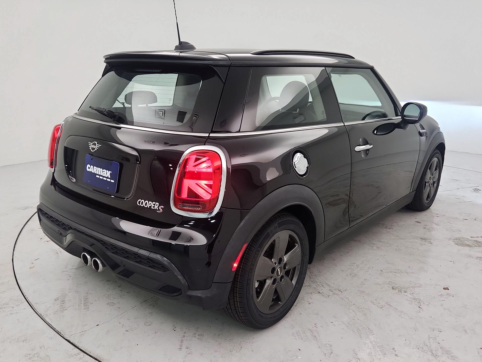 Thumbnail: 2022 MINI Cooper Hardtop - 5