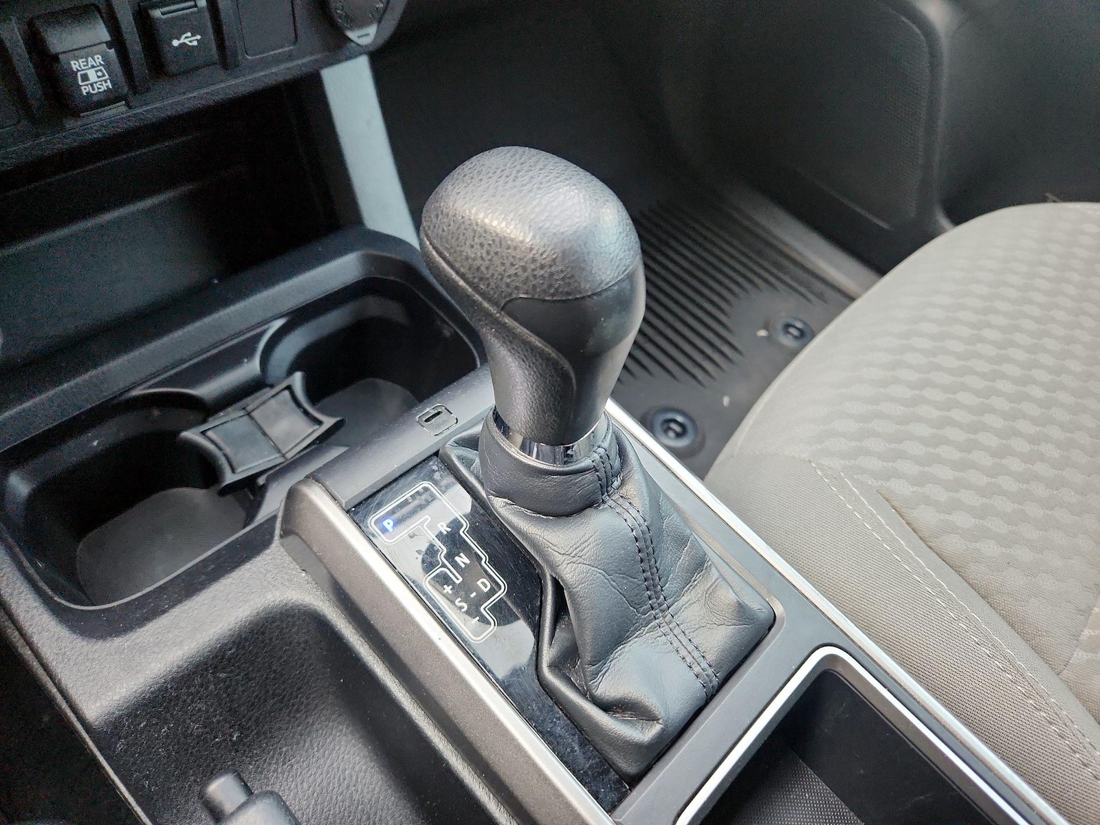 2022 Toyota Tacoma SR5 - Photo 19