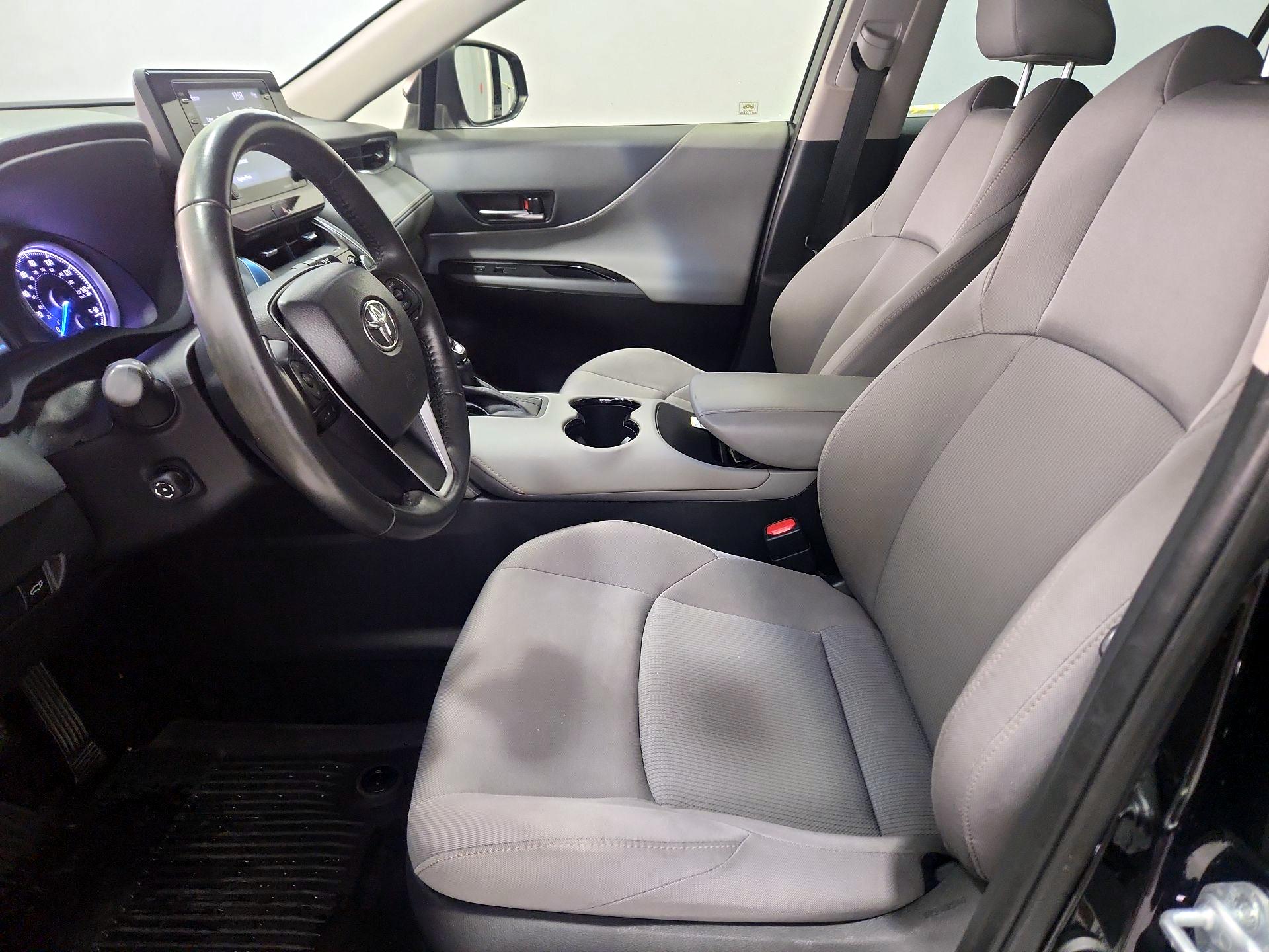 Thumbnail: 2021 Toyota Venza - 11