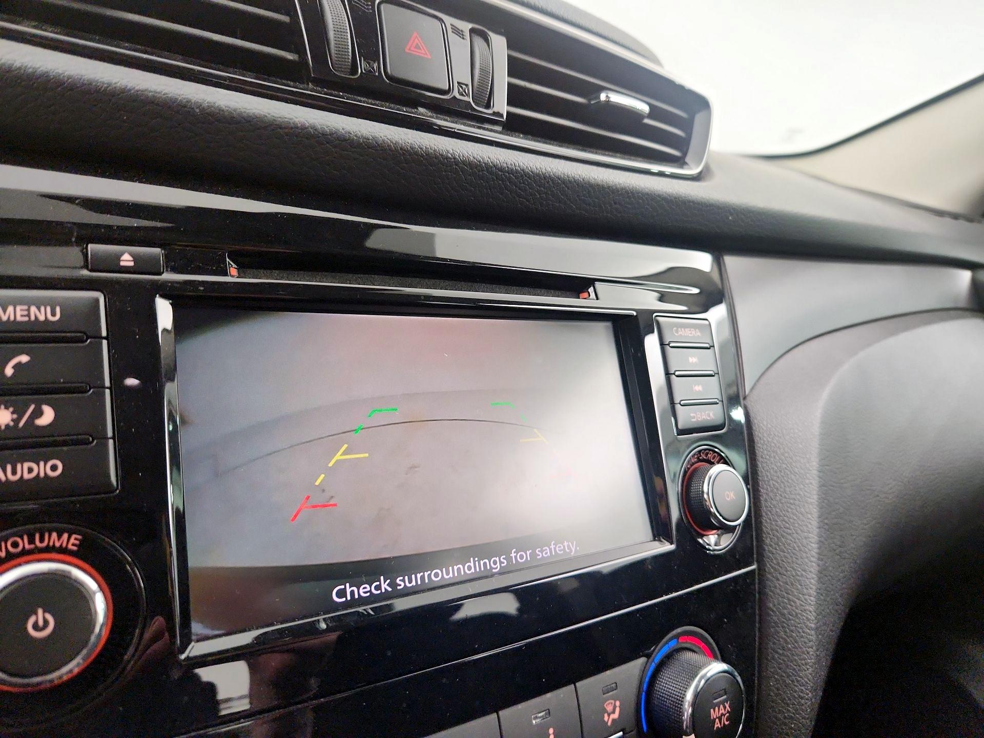 Thumbnail: 2022 Nissan Rogue Sport - 12