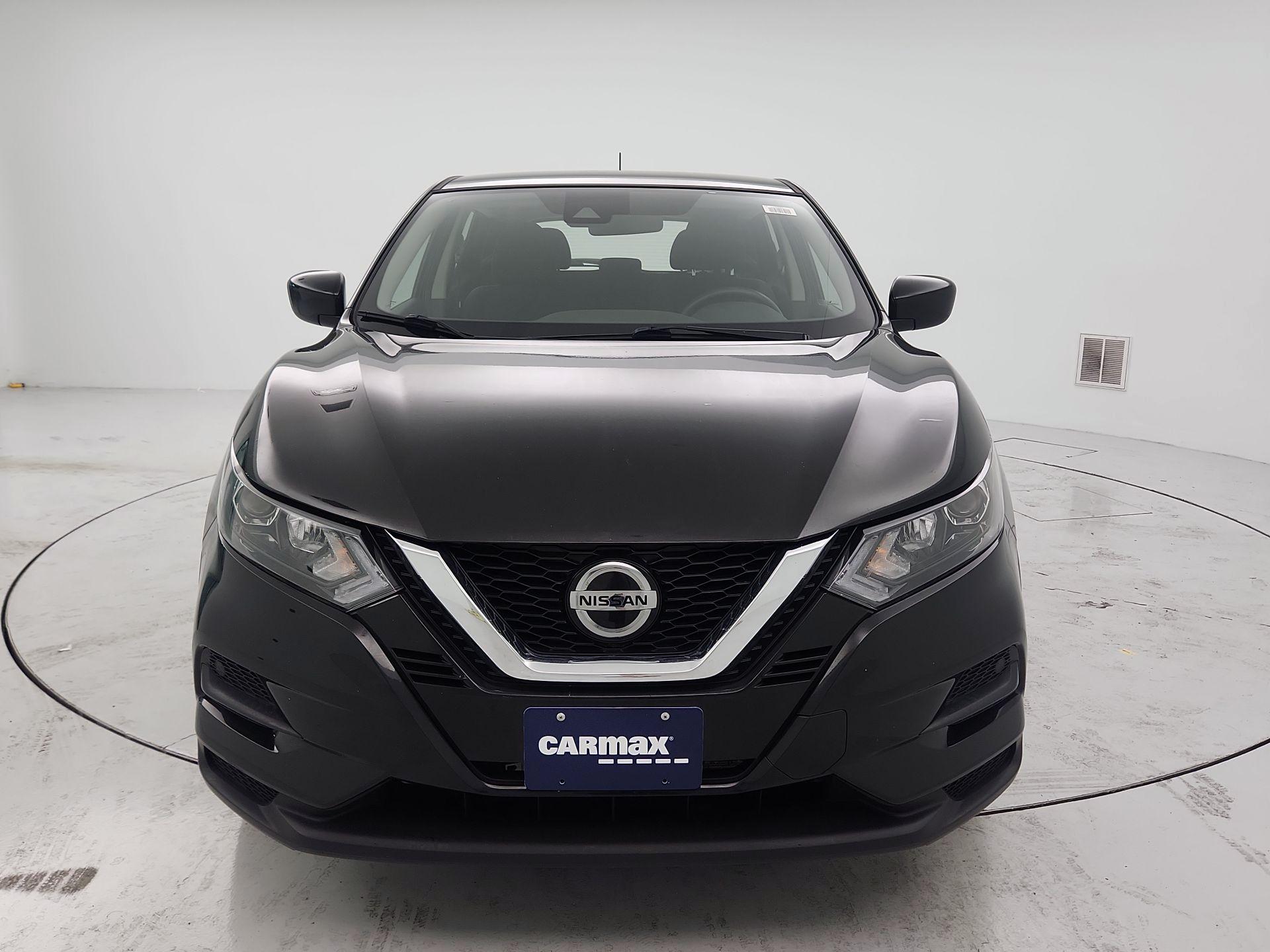 Thumbnail: 2022 Nissan Rogue Sport - 2