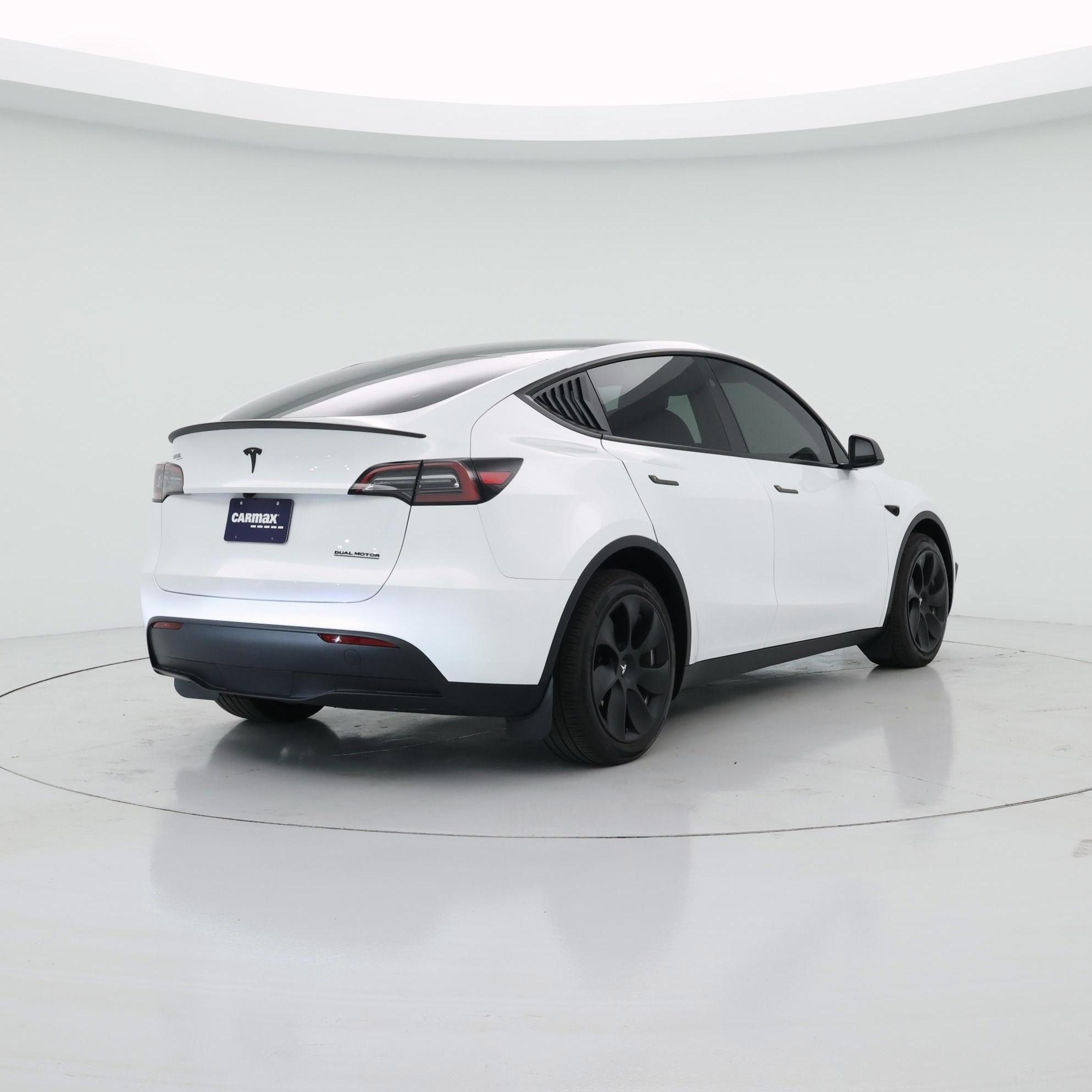Thumbnail: 2024 Tesla Model Y - 8