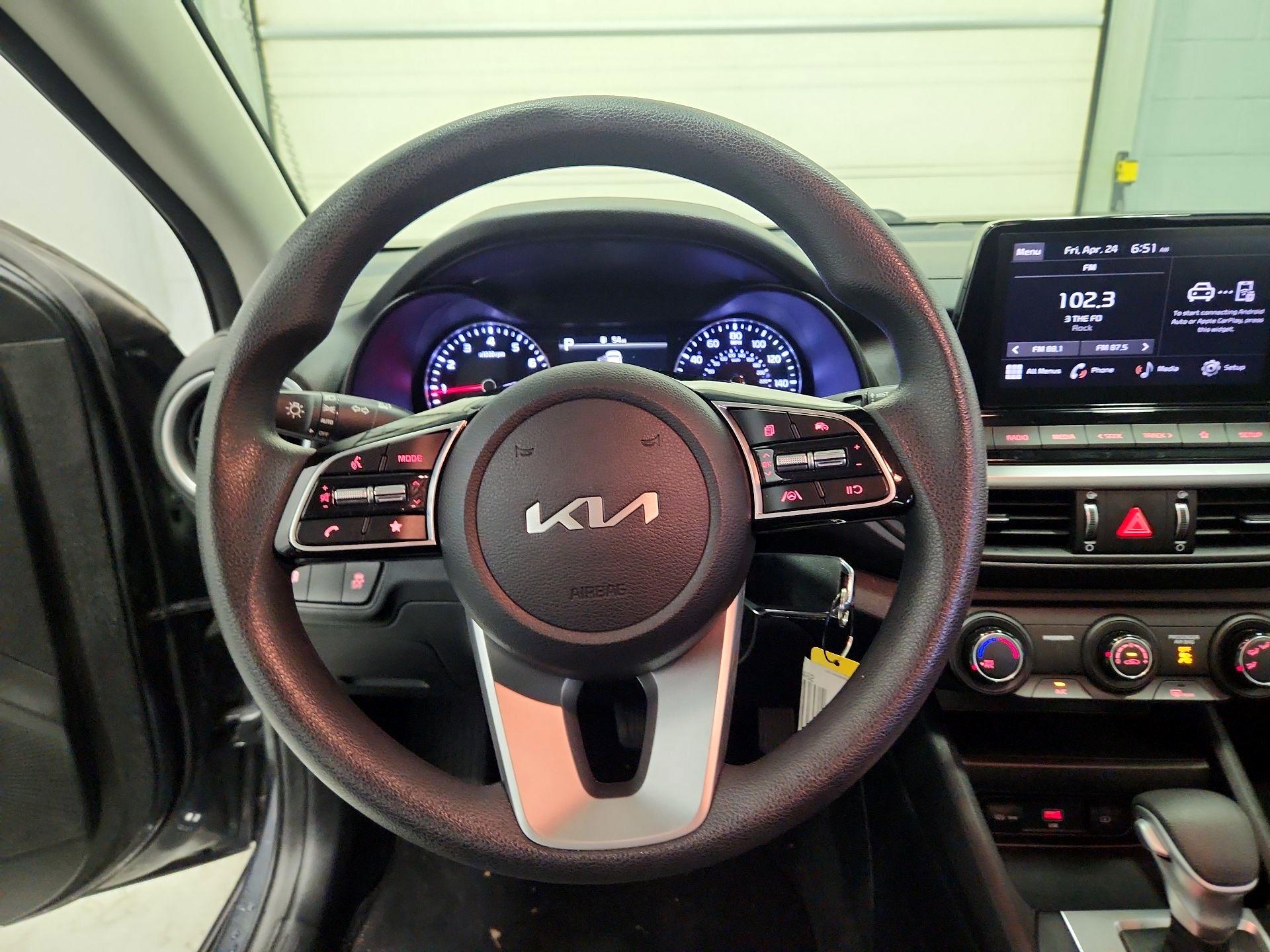 Thumbnail: 2024 Kia Forte - 10