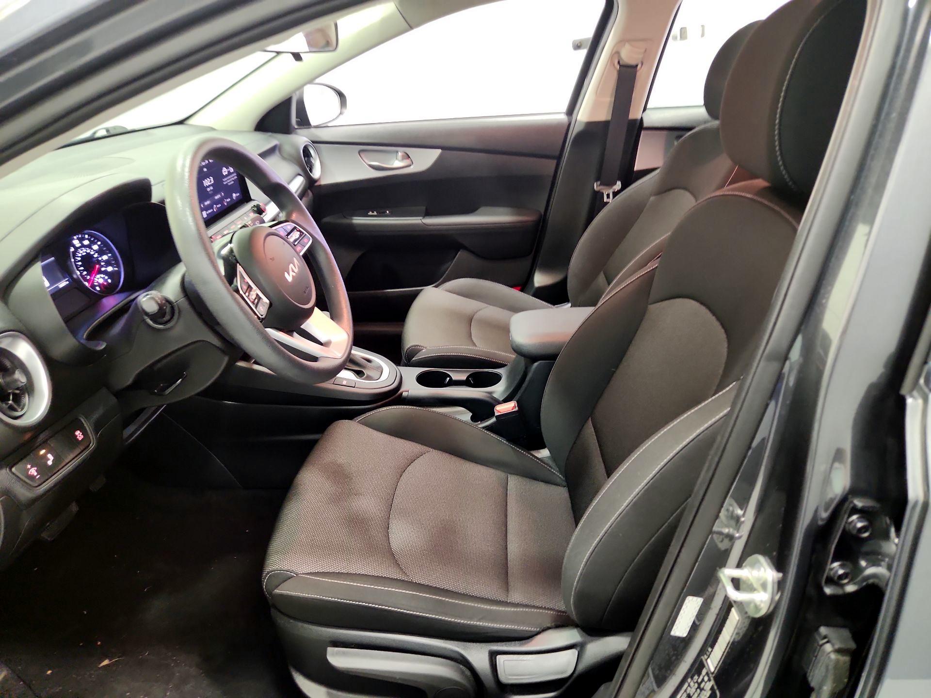 Thumbnail: 2024 Kia Forte - 11