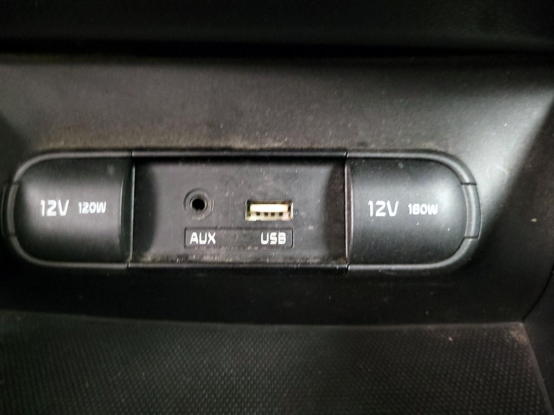 Thumbnail: 2019 Kia Soul - 18