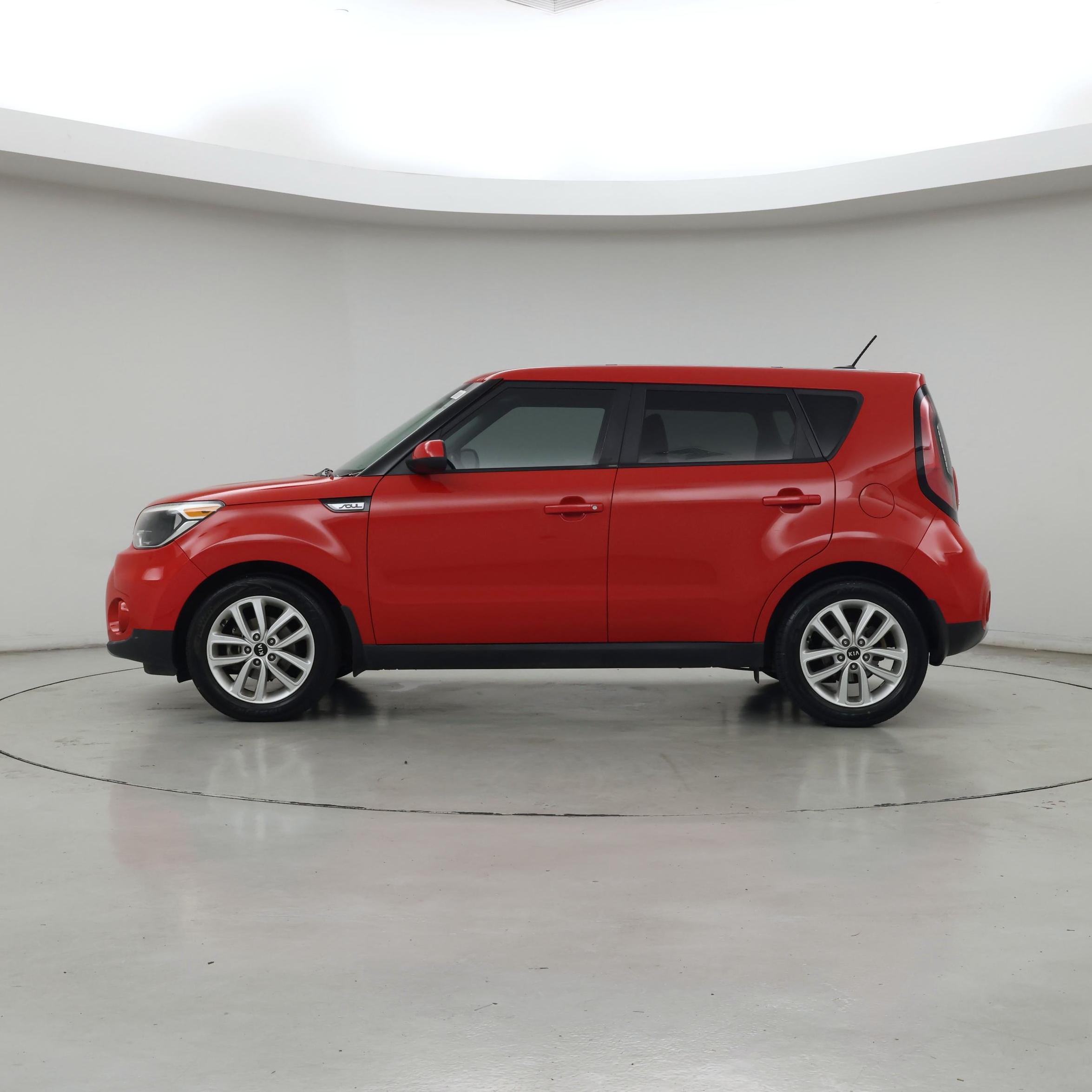 Thumbnail: 2019 Kia Soul - 3