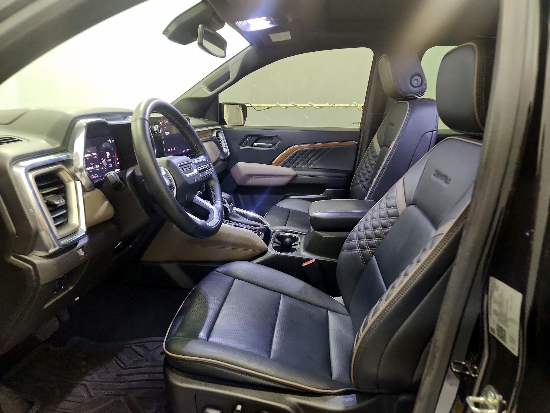 Thumbnail: 2023 GMC Canyon - 11