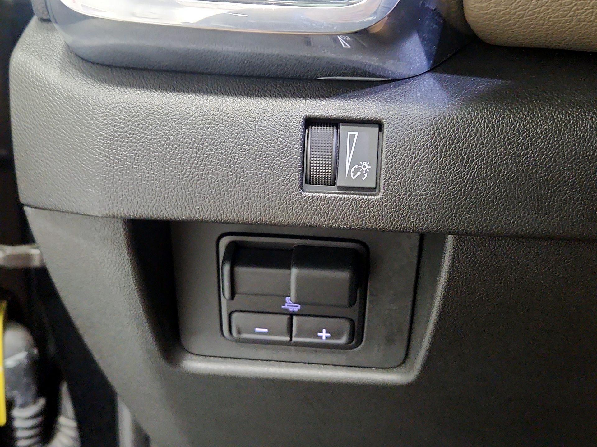 Thumbnail: 2023 GMC Canyon - 13