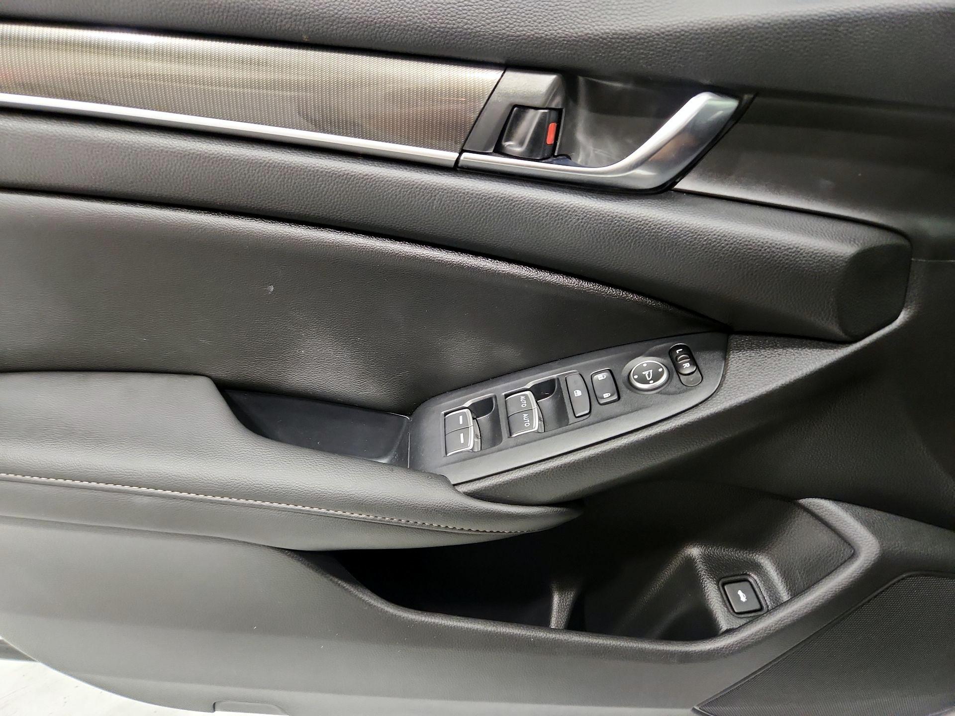 Thumbnail: 2020 Honda Accord - 12