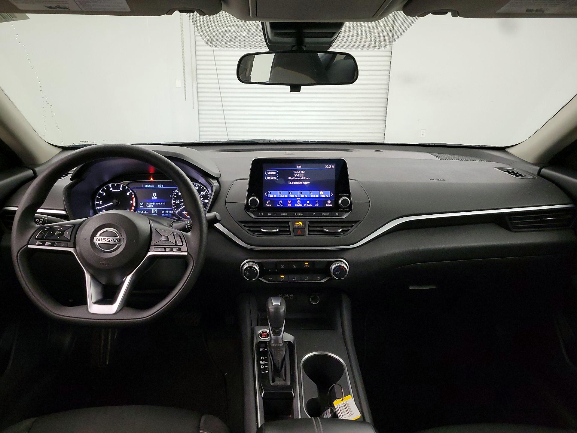 Thumbnail: 2022 Nissan Altima - 9