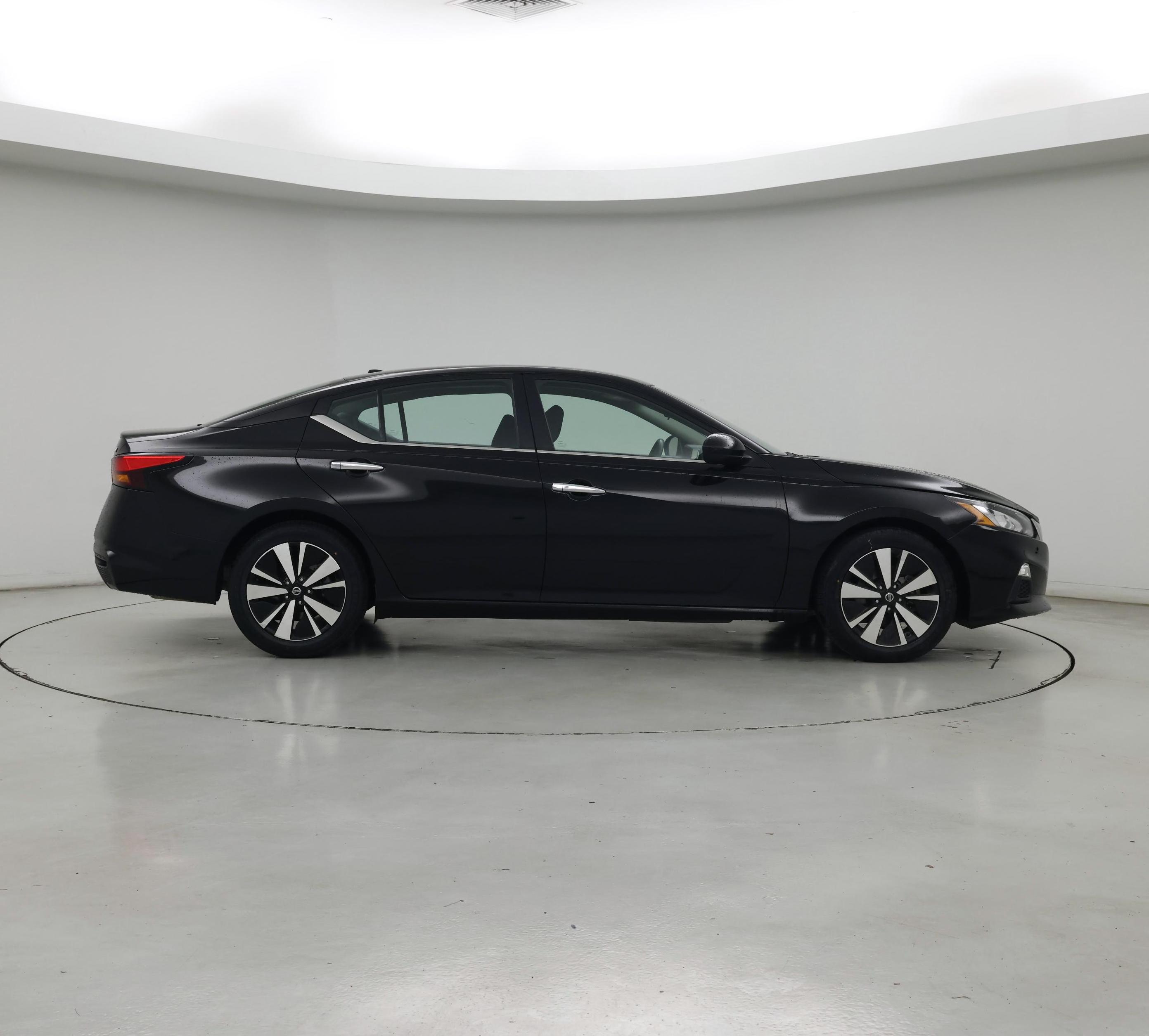 Thumbnail: 2022 Nissan Altima - 7