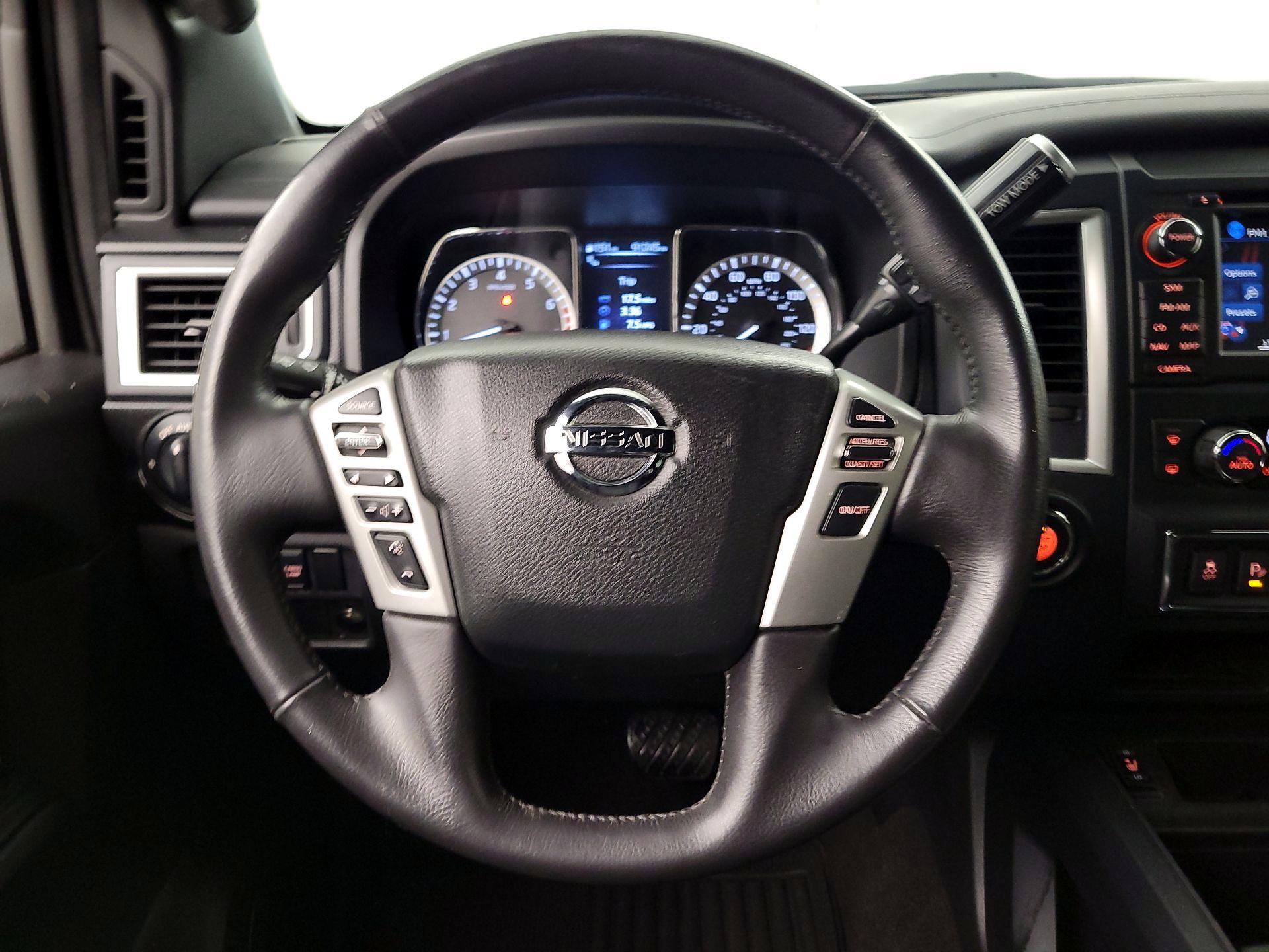 Thumbnail: 2018 Nissan Titan - 10