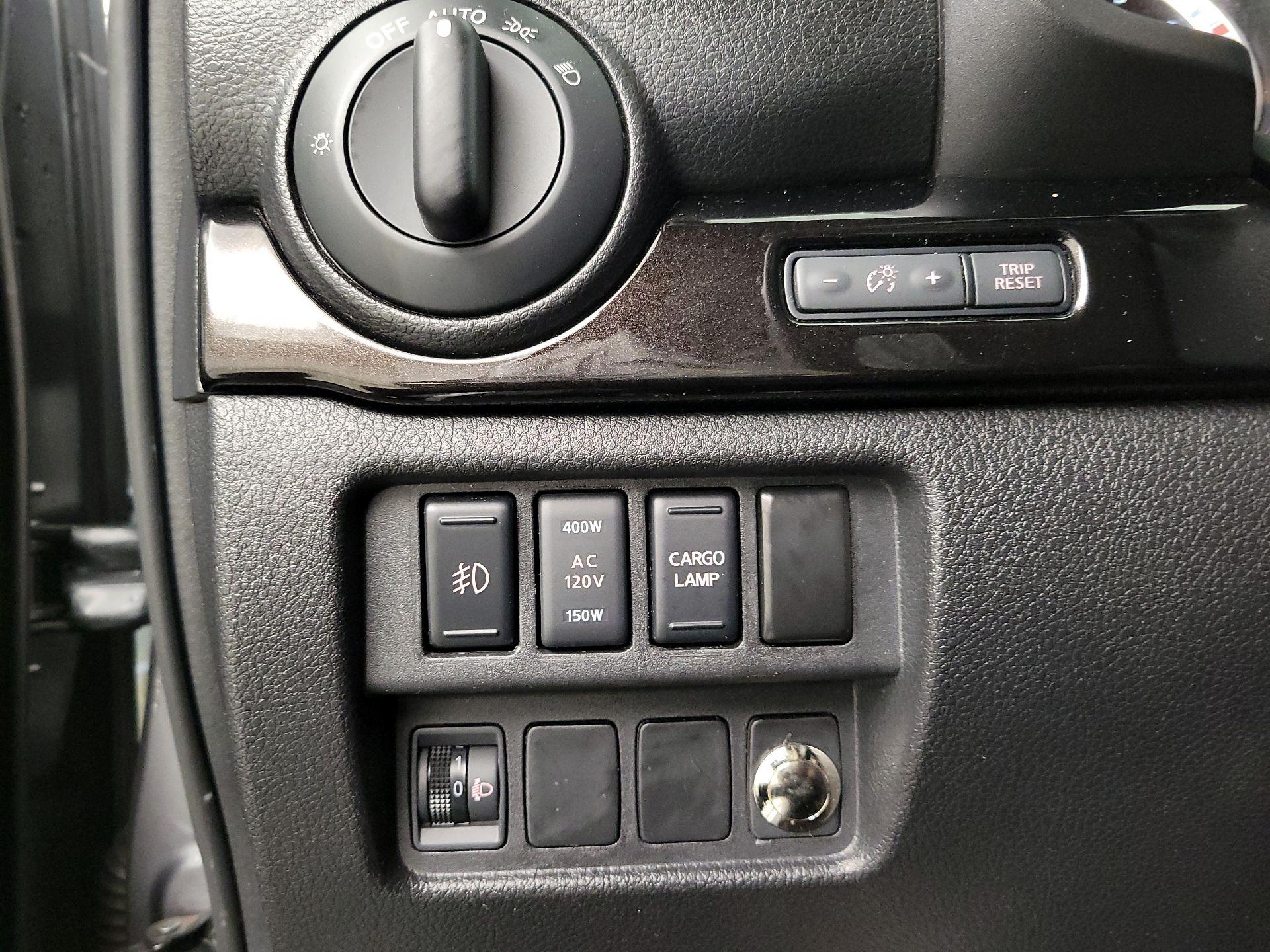 Thumbnail: 2018 Nissan Titan - 13