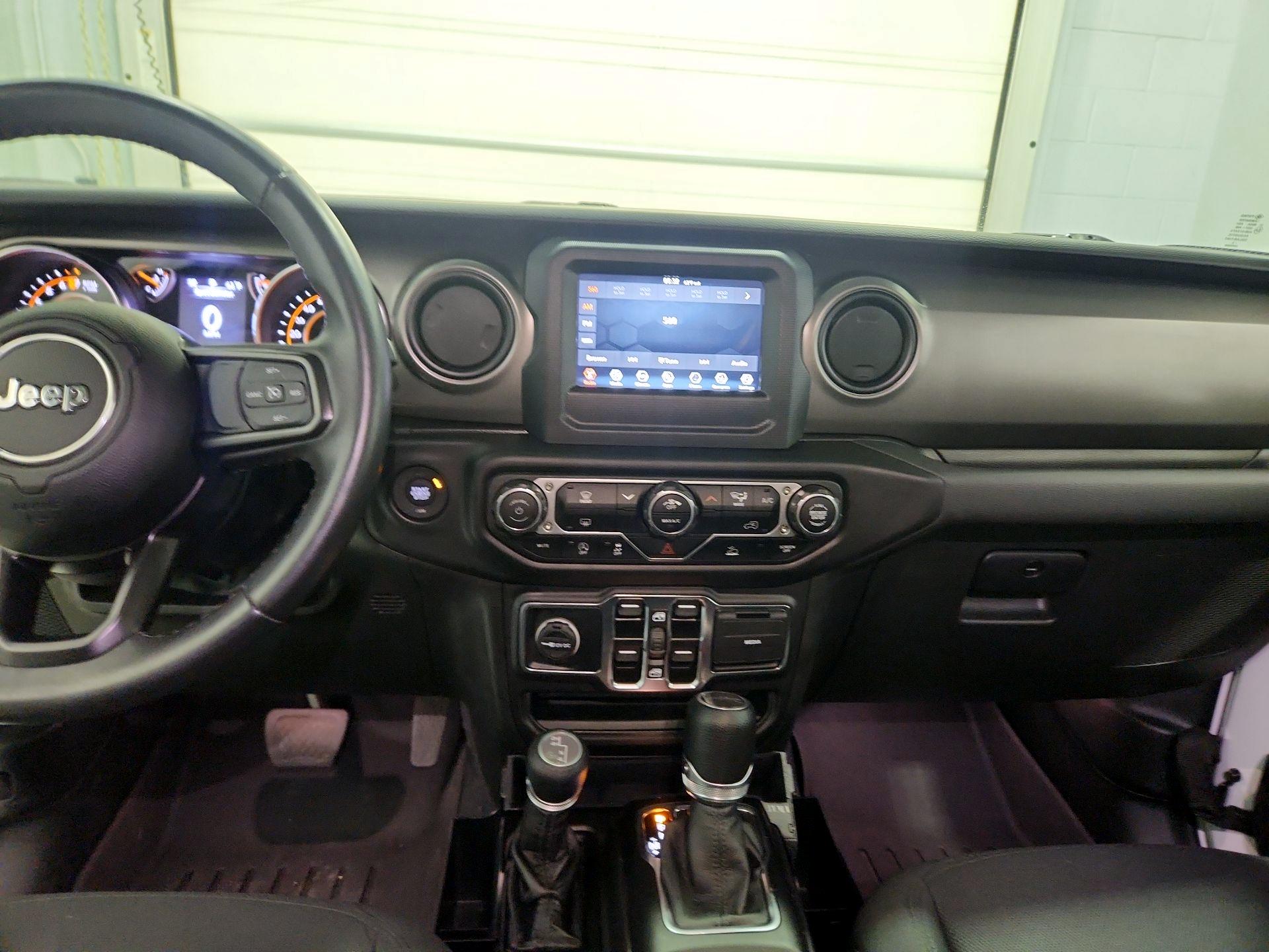 Thumbnail: 2022 Jeep Gladiator - 9