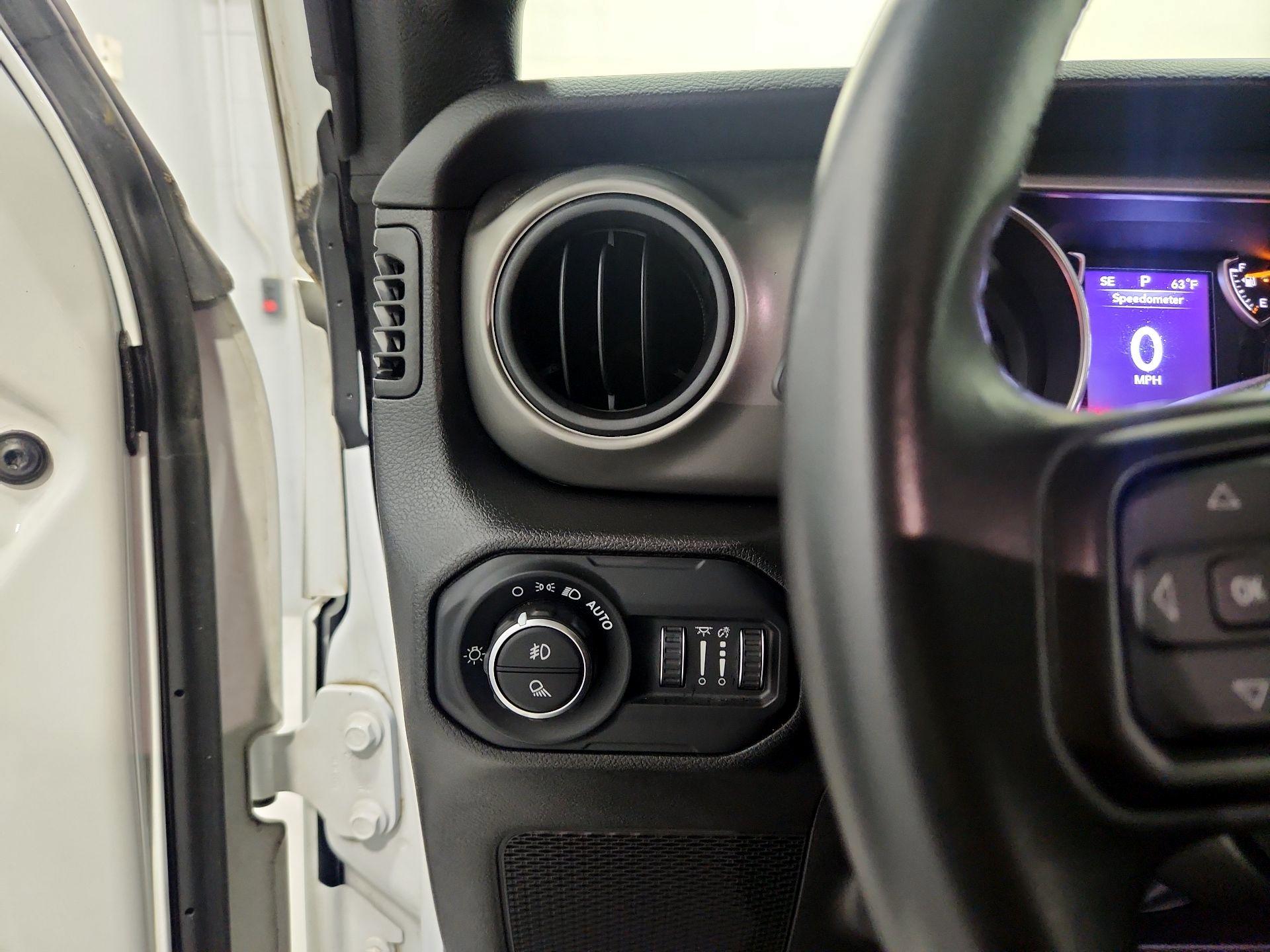 Thumbnail: 2022 Jeep Gladiator - 13