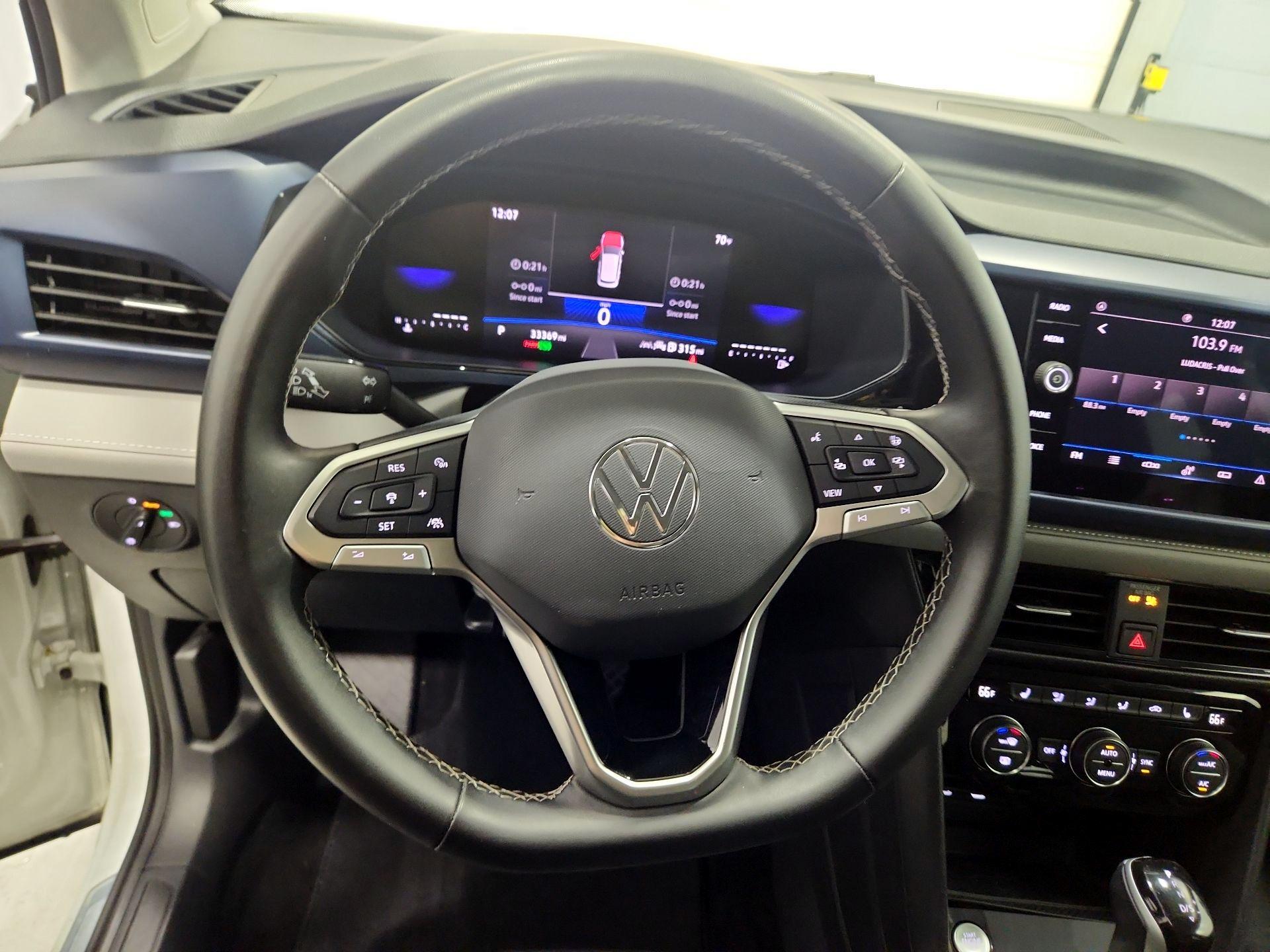 Thumbnail: 2024 Volkswagen Taos - 10