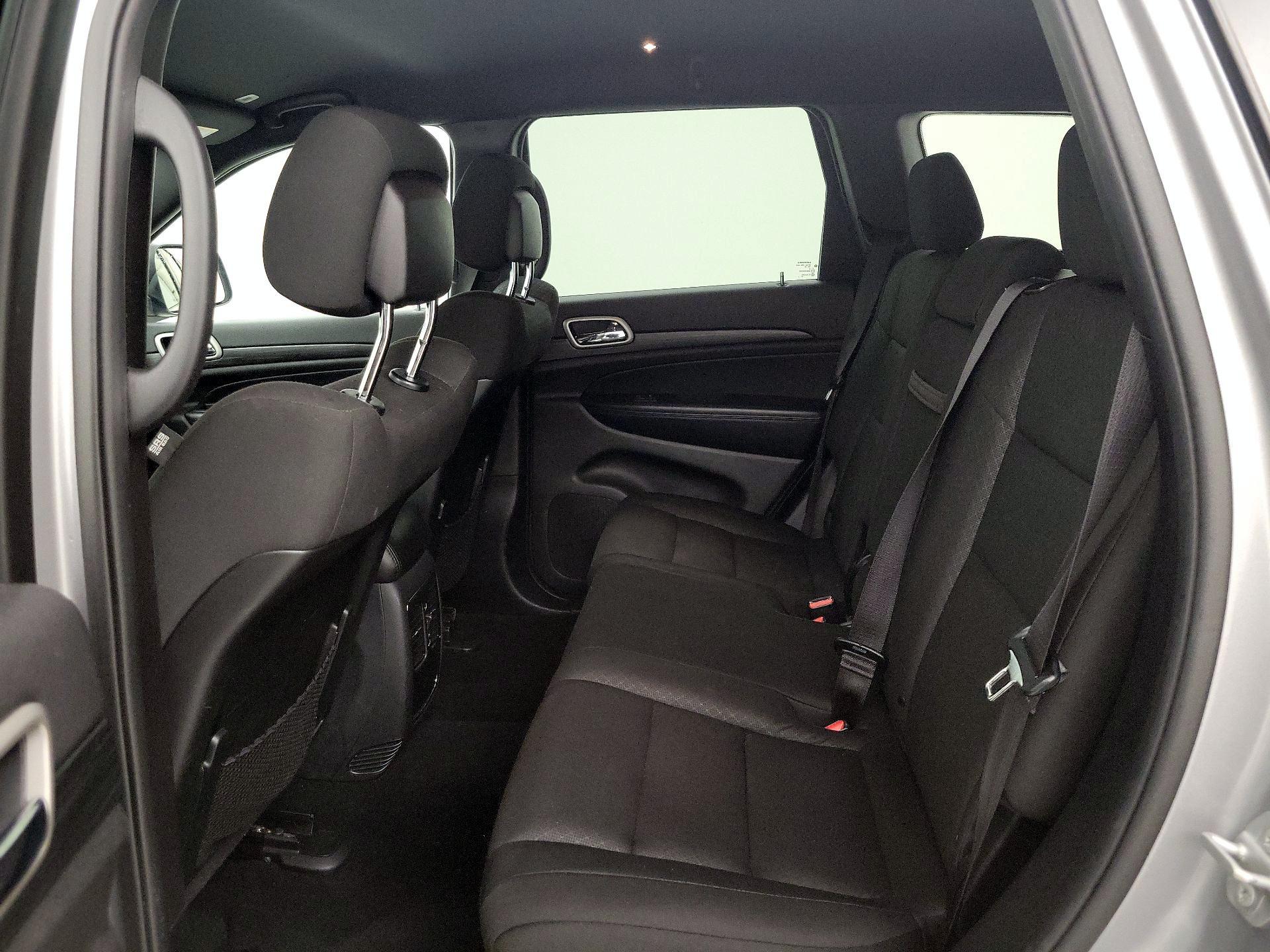 Thumbnail: 2020 Jeep Grand Cherokee - 19
