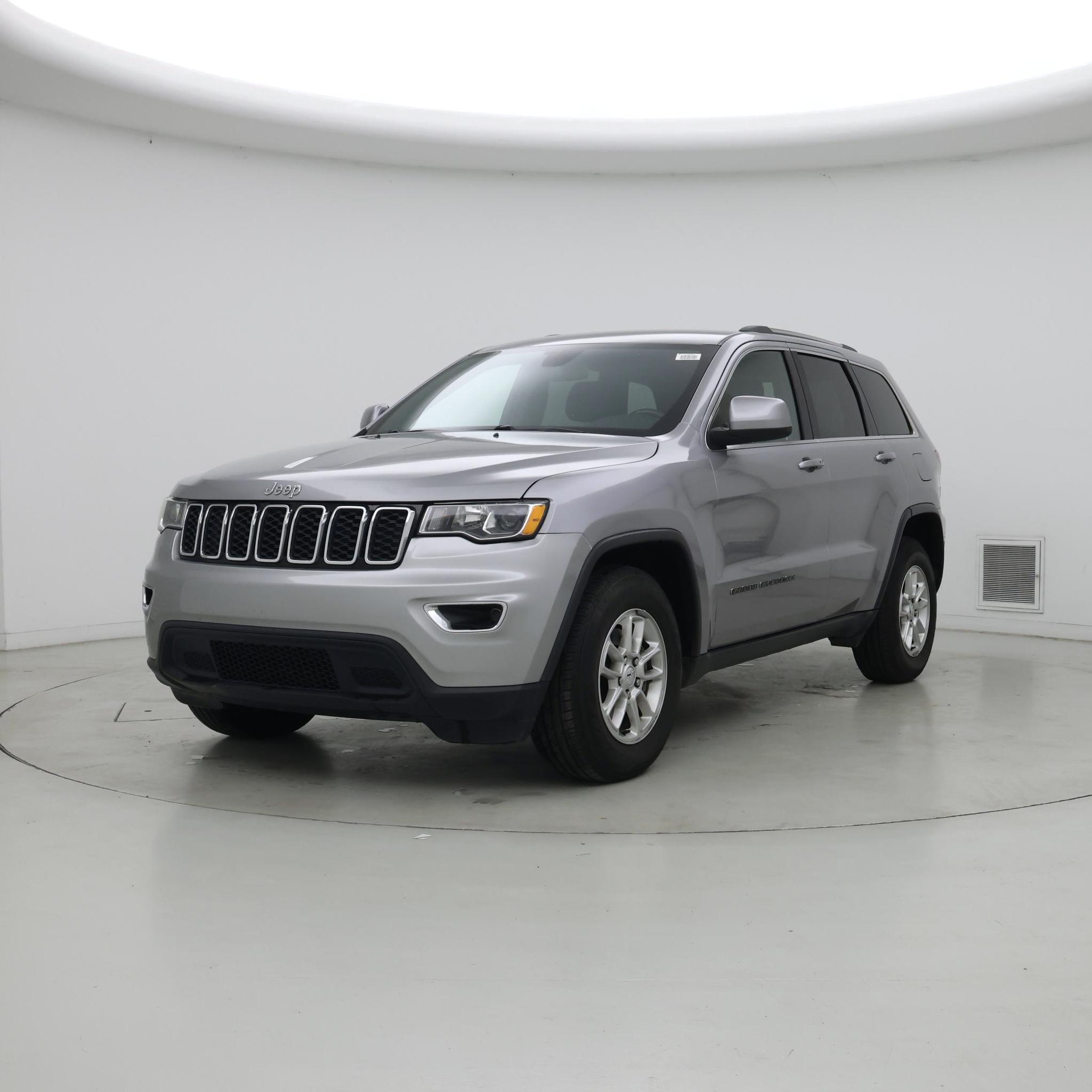 Thumbnail: 2020 Jeep Grand Cherokee - 4