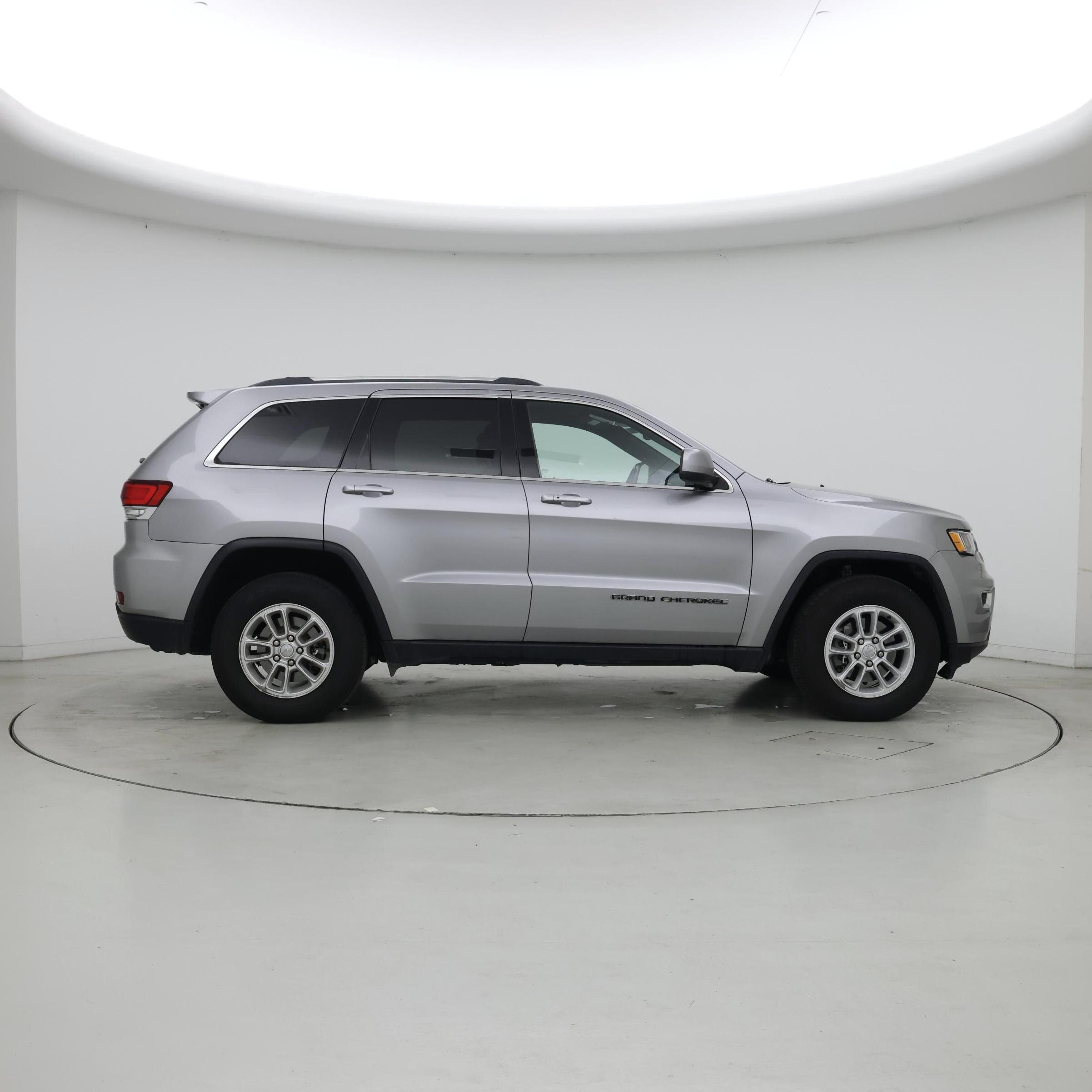 Thumbnail: 2020 Jeep Grand Cherokee - 7