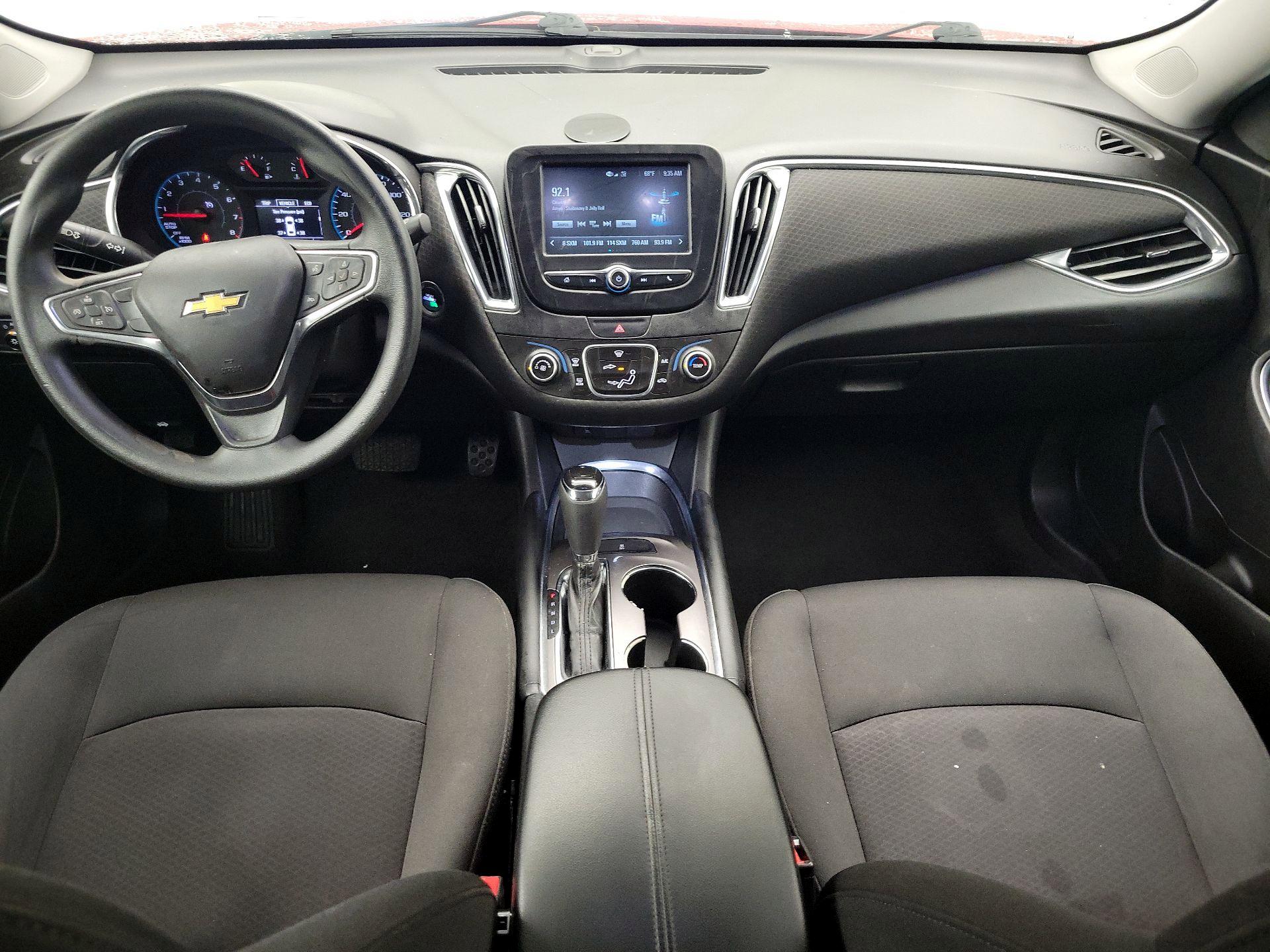 Thumbnail: 2018 Chevrolet Malibu - 9
