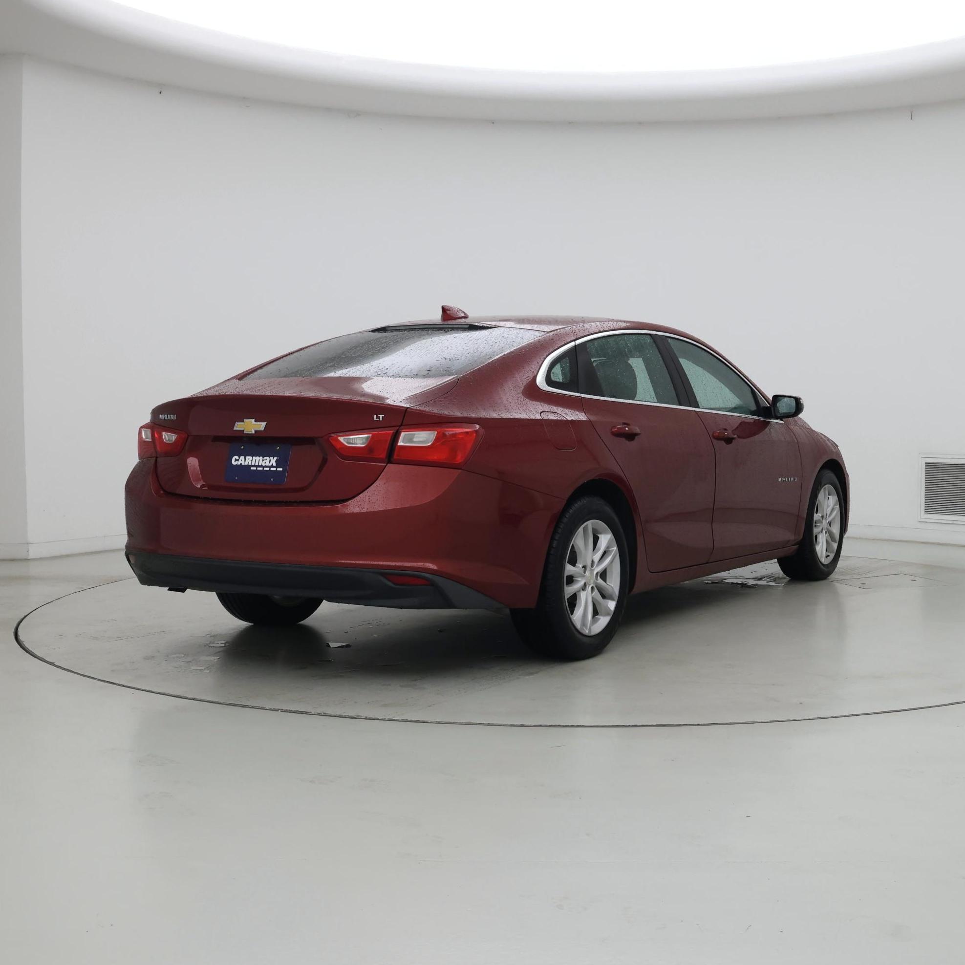 Thumbnail: 2018 Chevrolet Malibu - 8