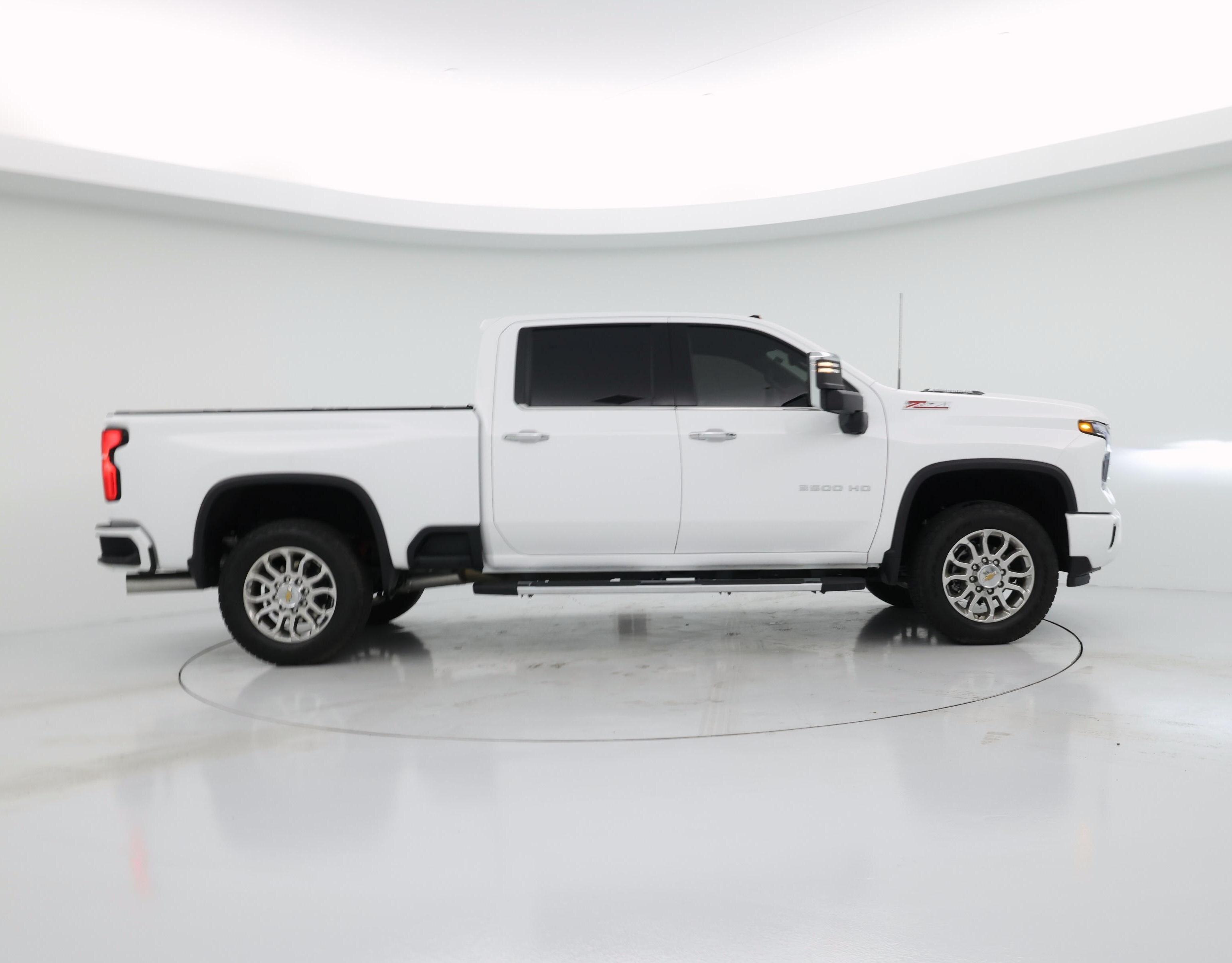 Thumbnail: 2025 Chevrolet Silverado 3500 - 7