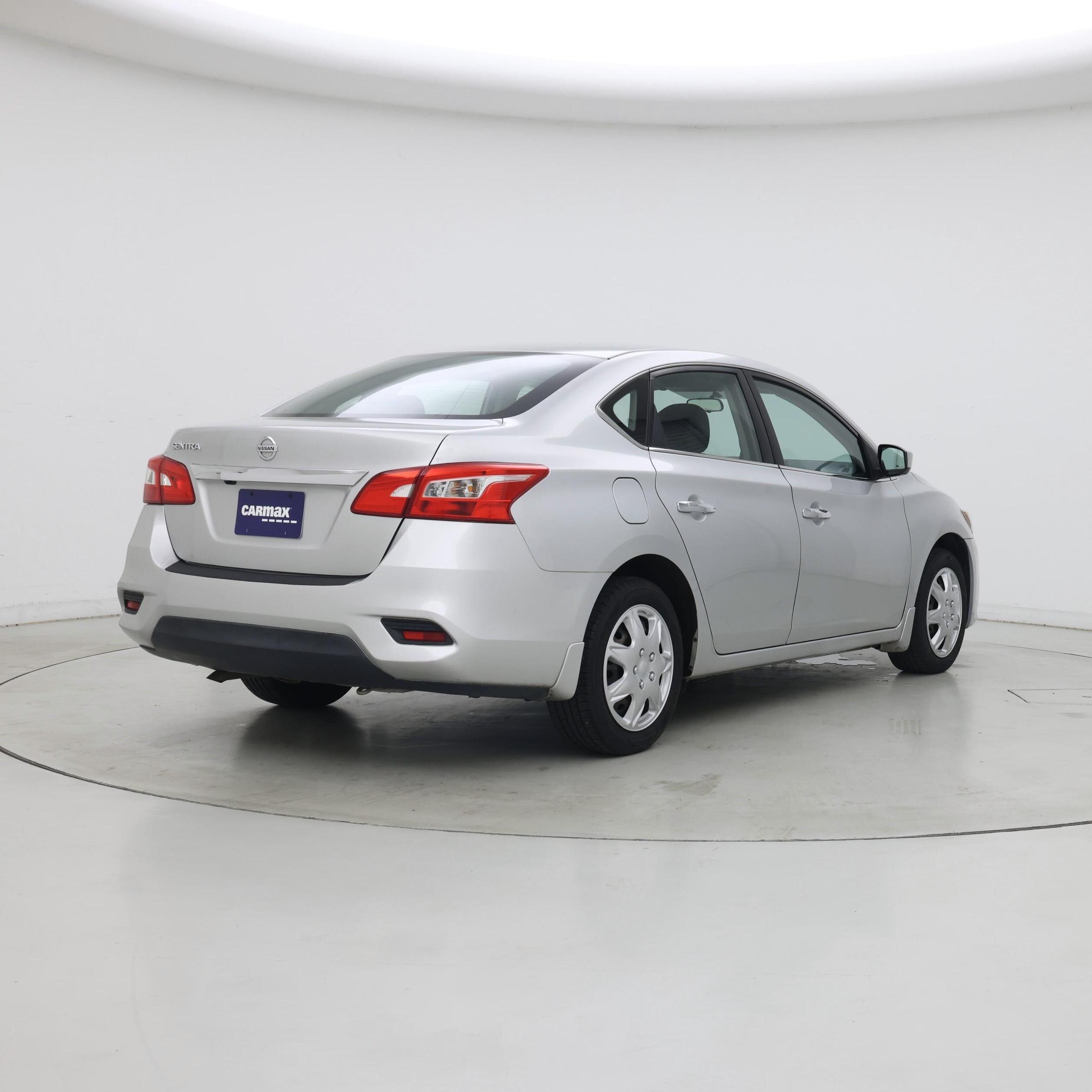 Thumbnail: 2018 Nissan Sentra - 8