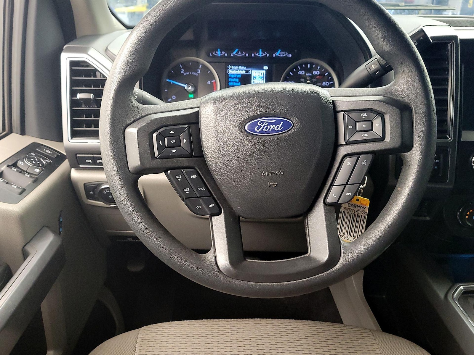 2022 Ford F-350 Super Duty XLT - Photo 11