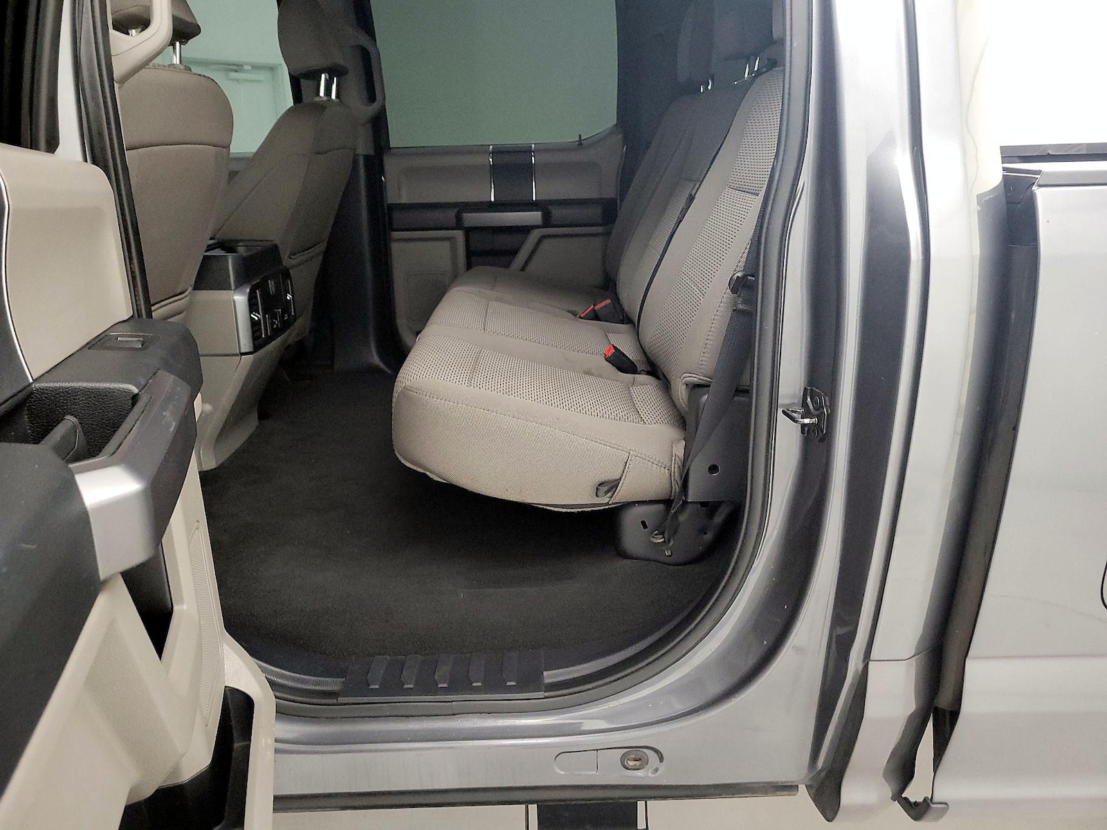 2022 Ford F-350 Super Duty XLT - Photo 20