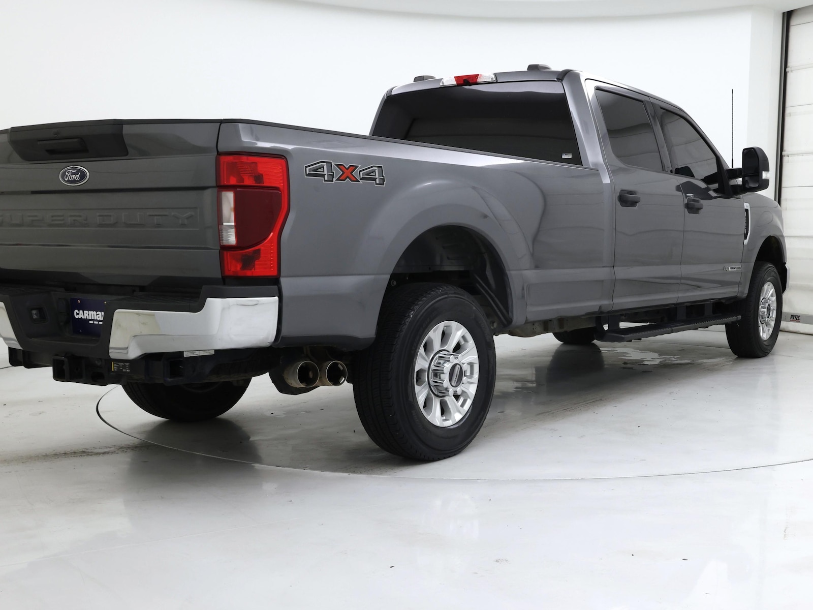 2022 Ford F-350 Super Duty XLT - Photo 9