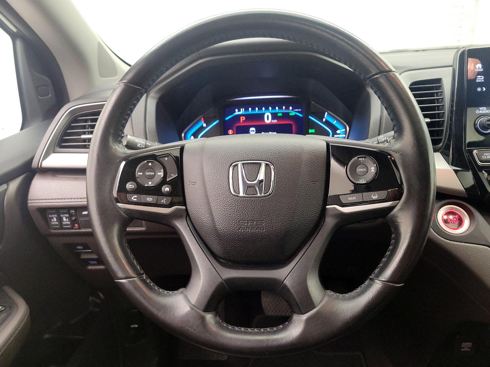 Thumbnail: 2018 Honda Odyssey - 10