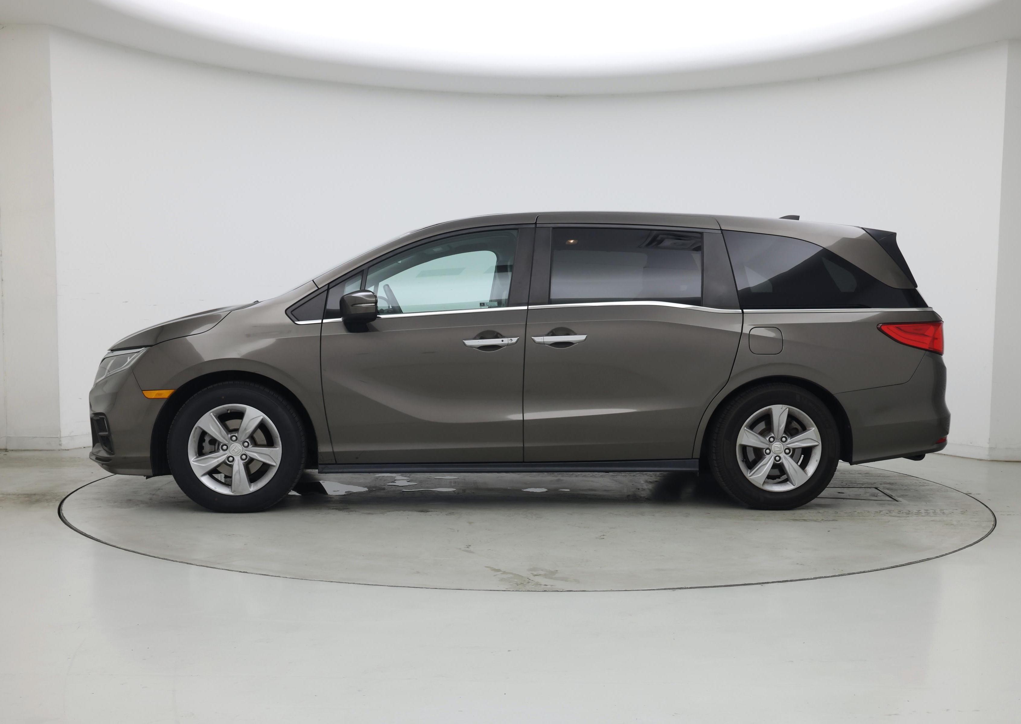 Thumbnail: 2018 Honda Odyssey - 3