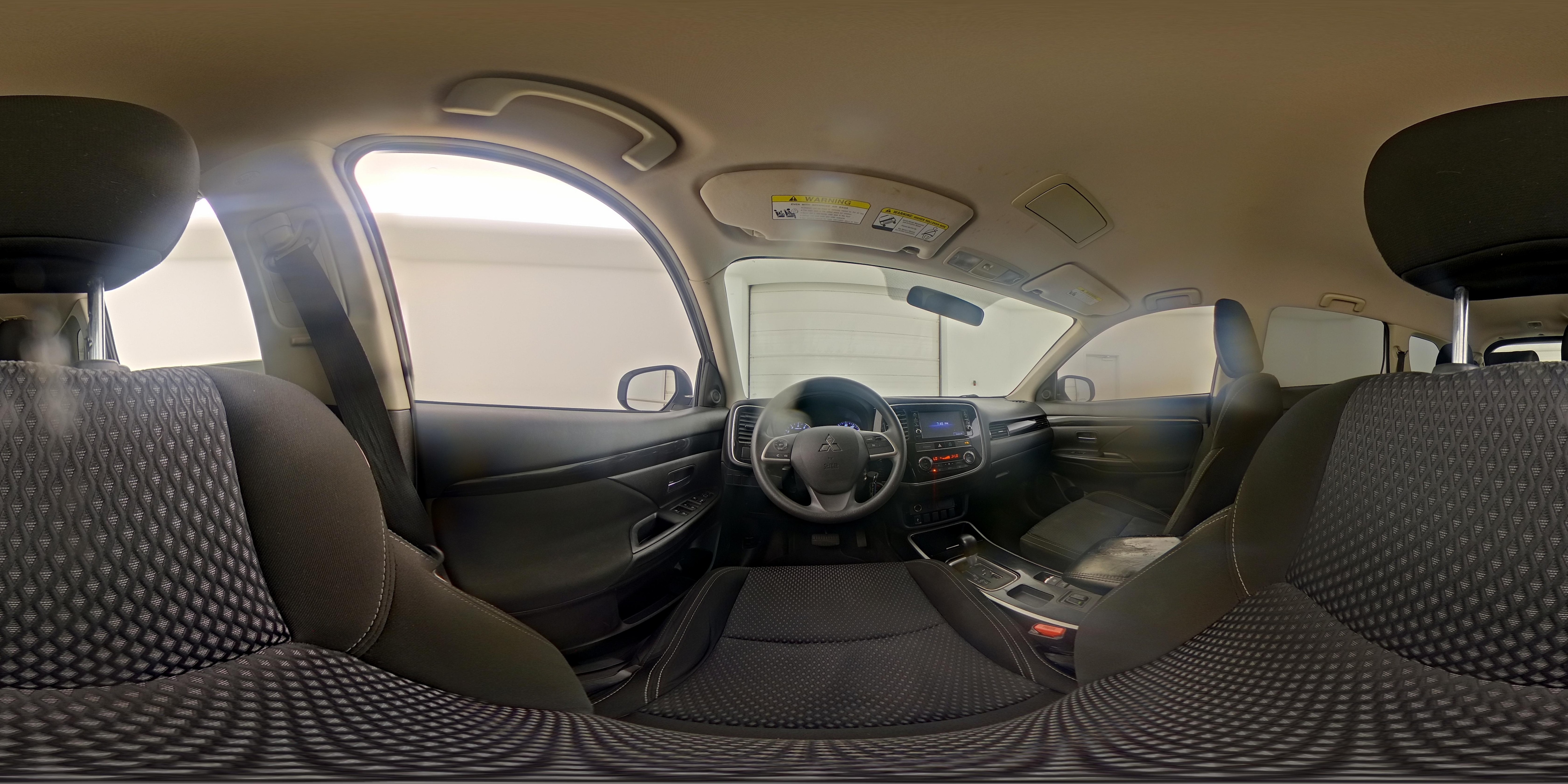 2019 Mitsubishi Outlander ES - Photo 28