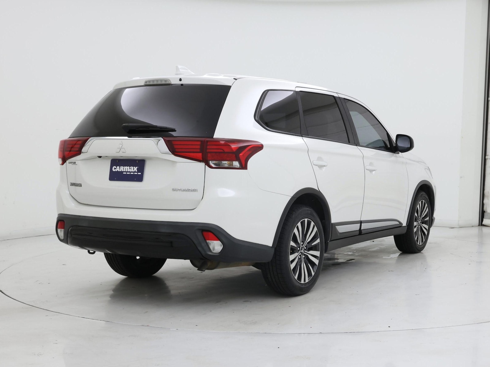 2019 Mitsubishi Outlander ES - Photo 9