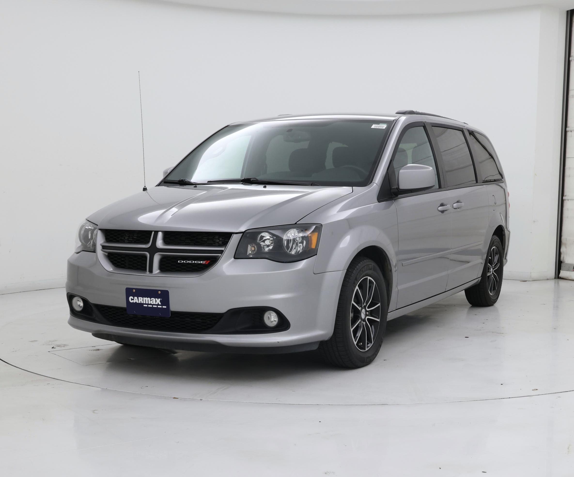 Thumbnail: 2016 Dodge Grand Caravan - 4