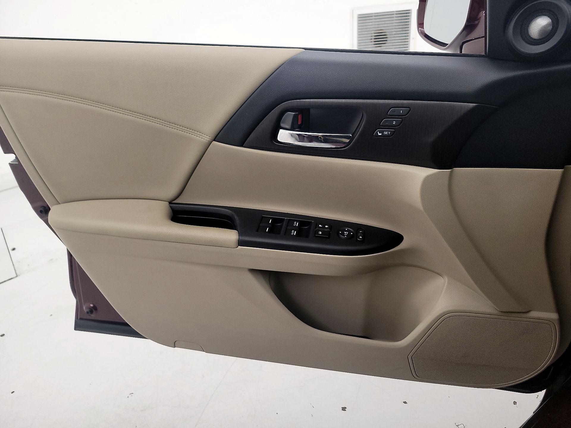 Thumbnail: 2014 Honda Accord - 12