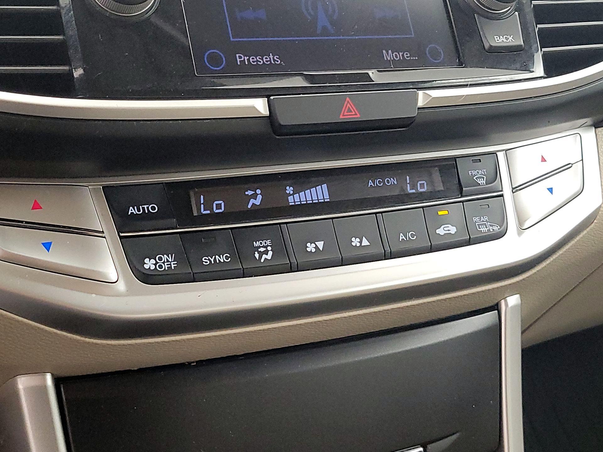 Thumbnail: 2014 Honda Accord - 15