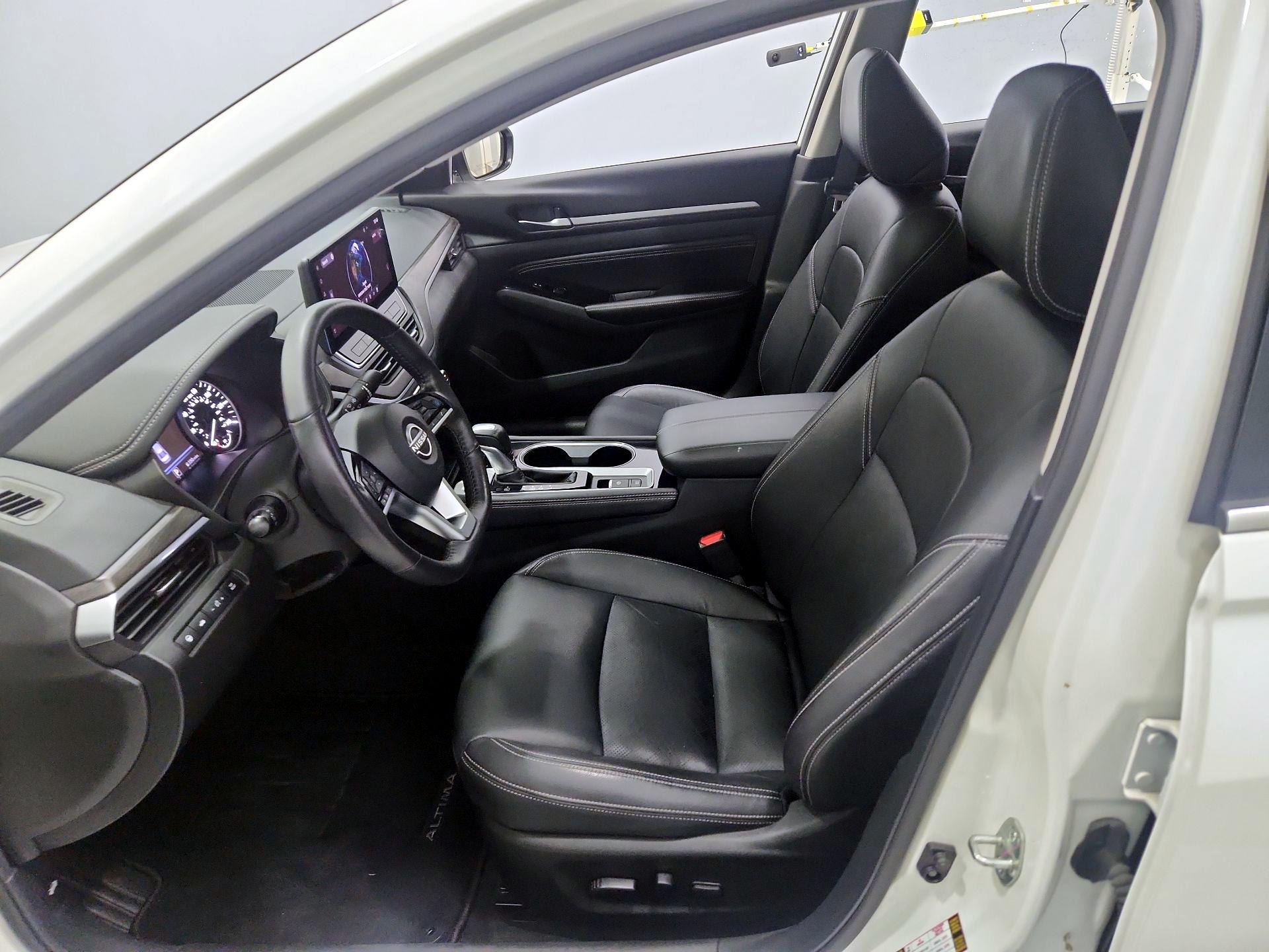 Thumbnail: 2023 Nissan Altima - 11