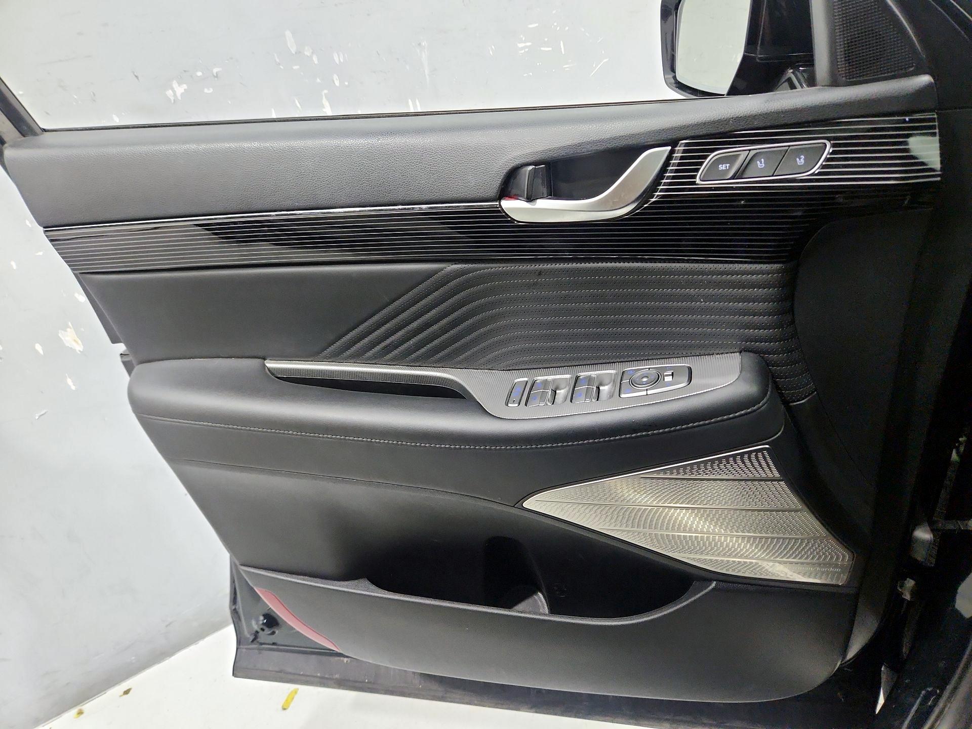 Thumbnail: 2023 Hyundai Palisade - 12