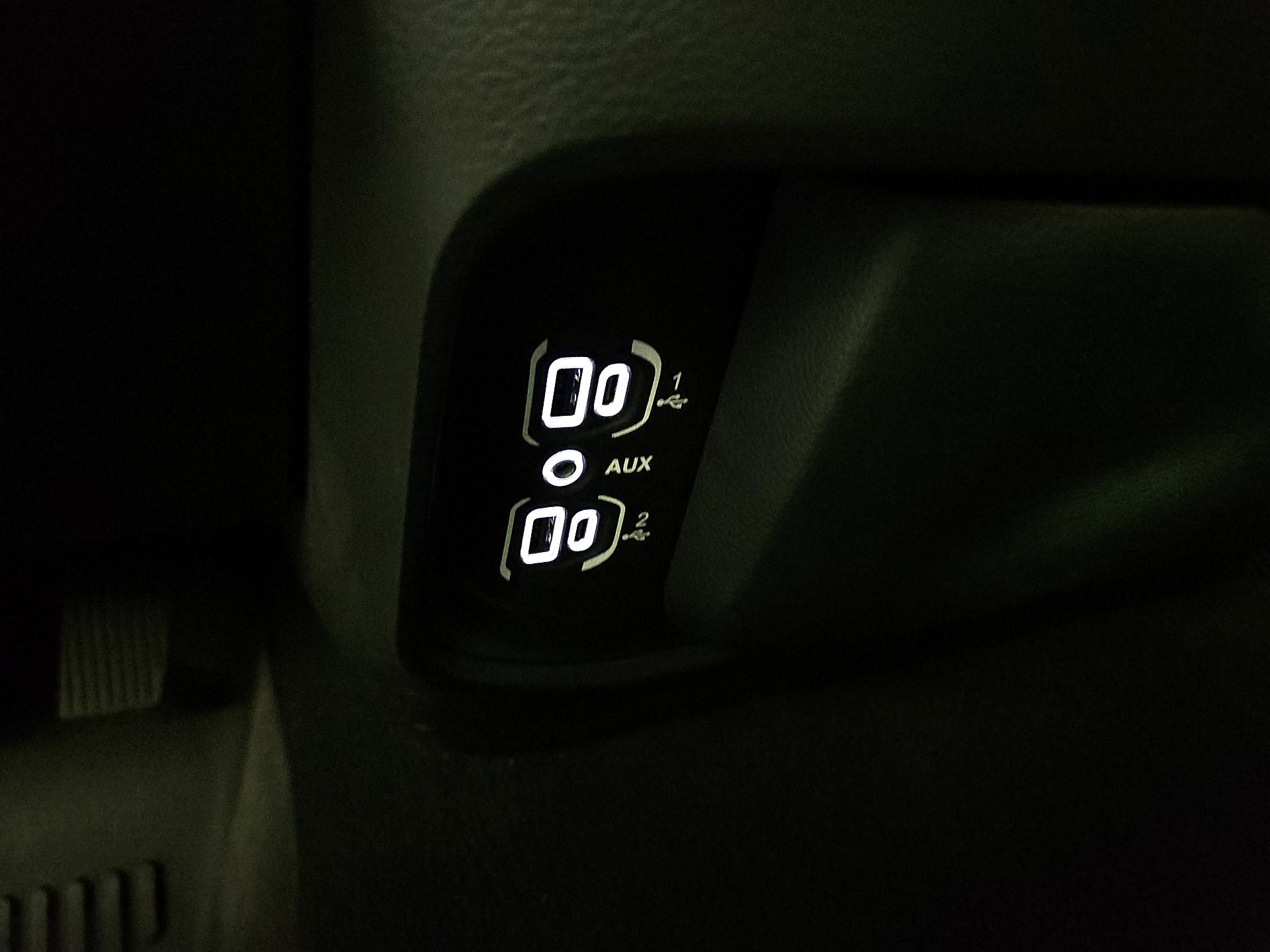 Thumbnail: 2025 RAM 1500 - 18